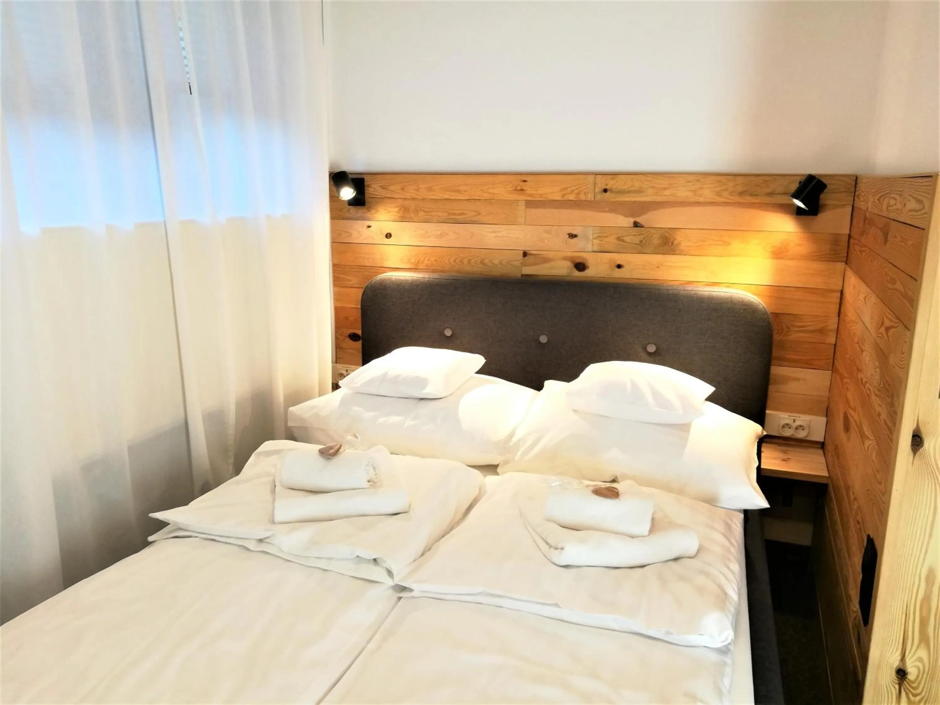 Bed in Hotel Protea Bolesławiec