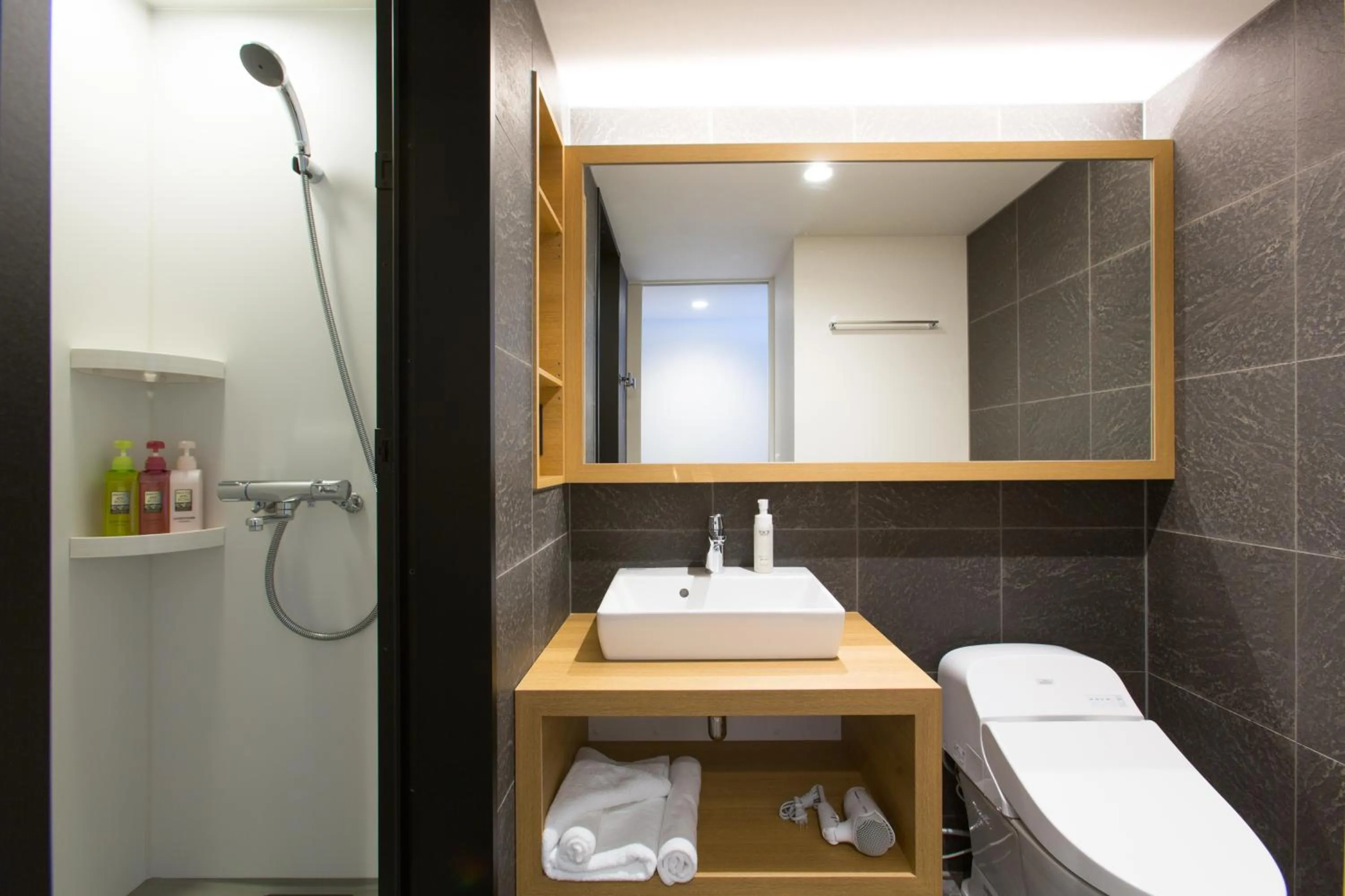 Shower in Always Niseko