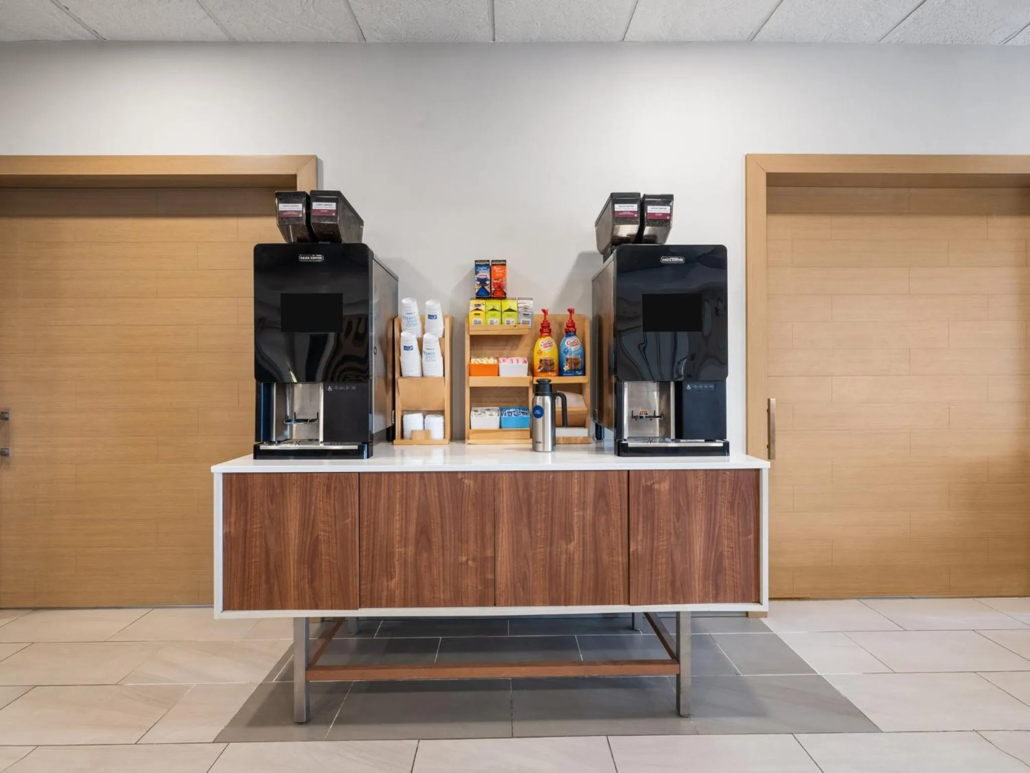 Breakfast in Holiday Inn Express Charlotte West - Gastonia by IHG