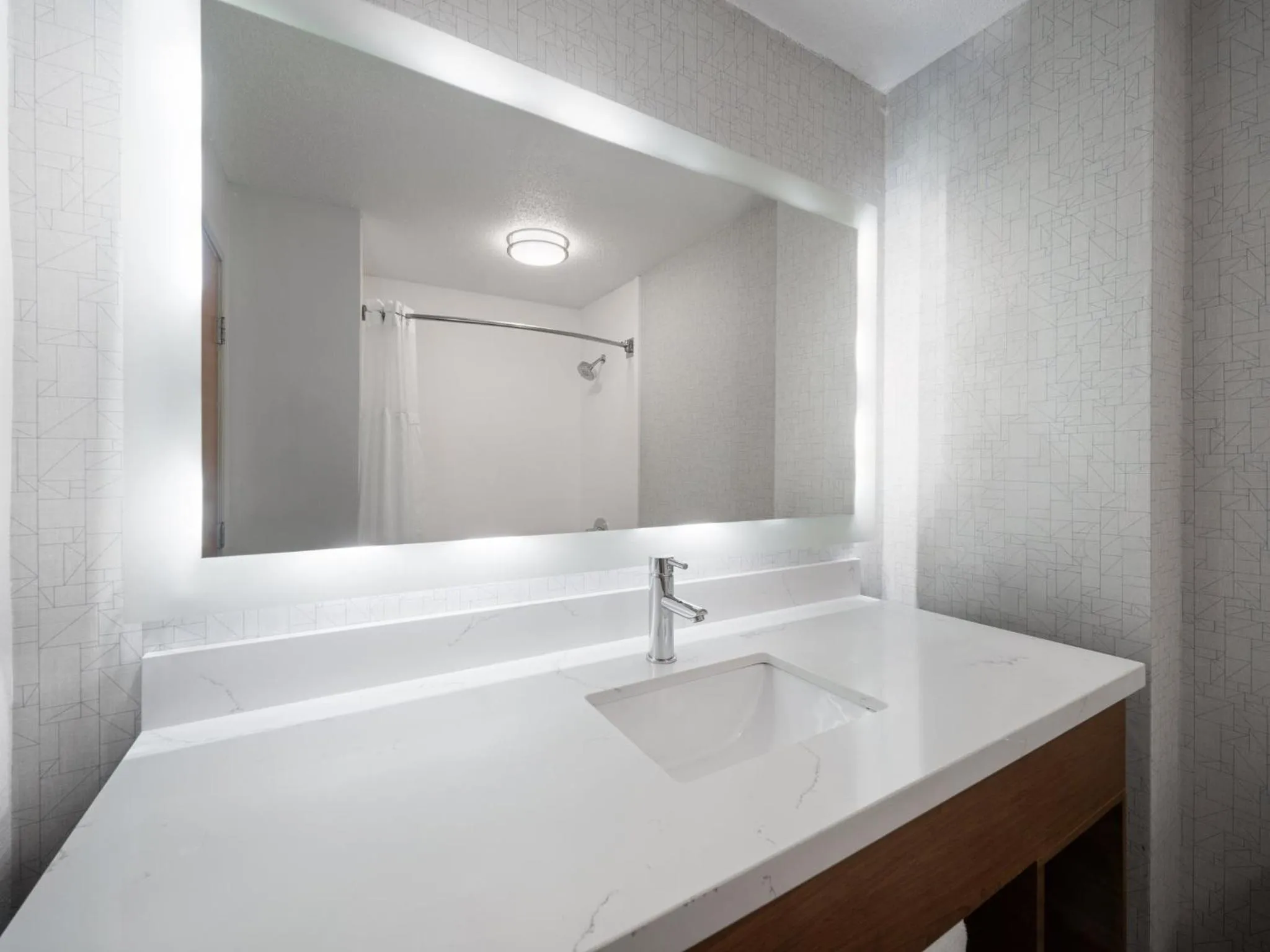 Bathroom in Holiday Inn Express Charlotte West - Gastonia by IHG