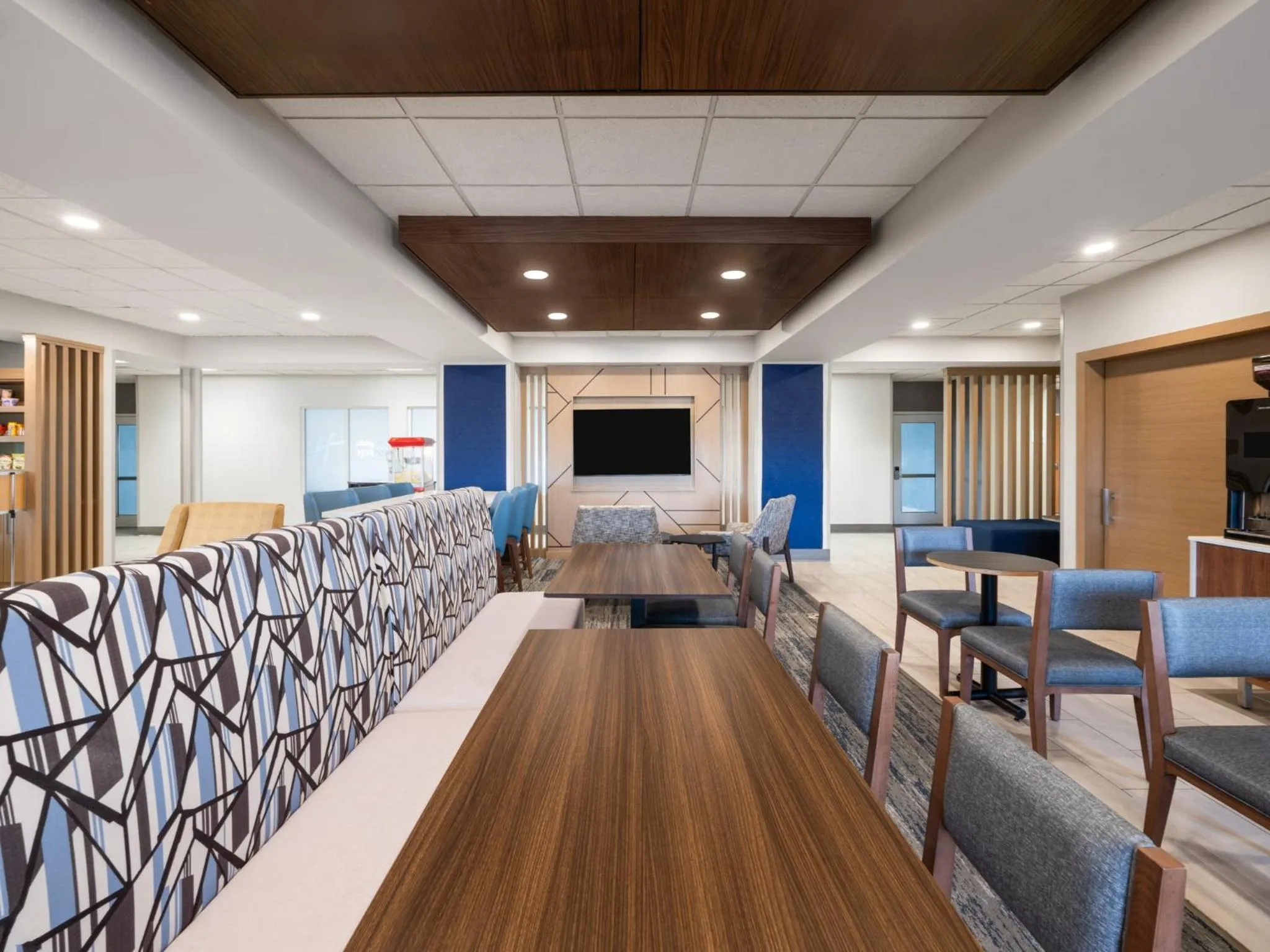 Breakfast in Holiday Inn Express Charlotte West - Gastonia by IHG