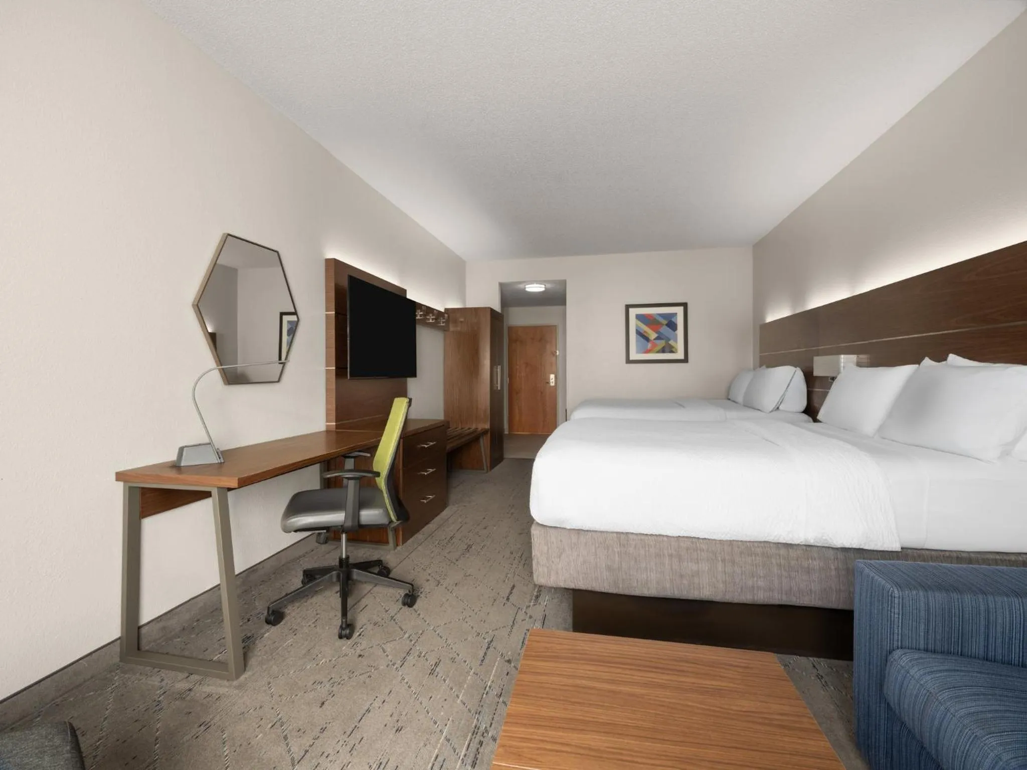 Photo of the whole room, Bed in Holiday Inn Express Charlotte West - Gastonia by IHG