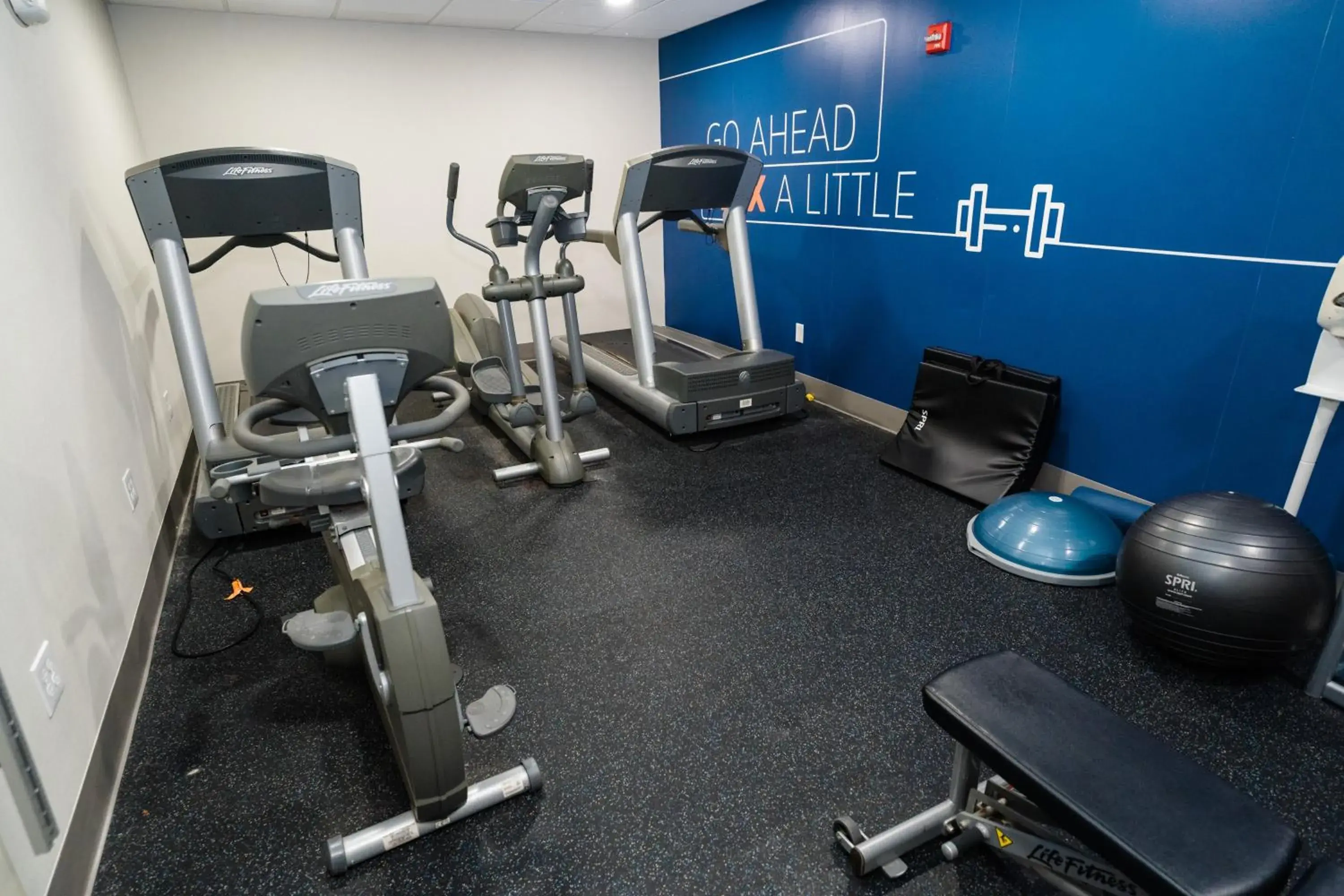 Fitness centre/facilities in Holiday Inn Express Hotel & Suites Kodak East-Sevierville by IHG Fitness centre/facilities in Holiday Inn Express Hotel & Suites Kodak East-Sevierville by IHG