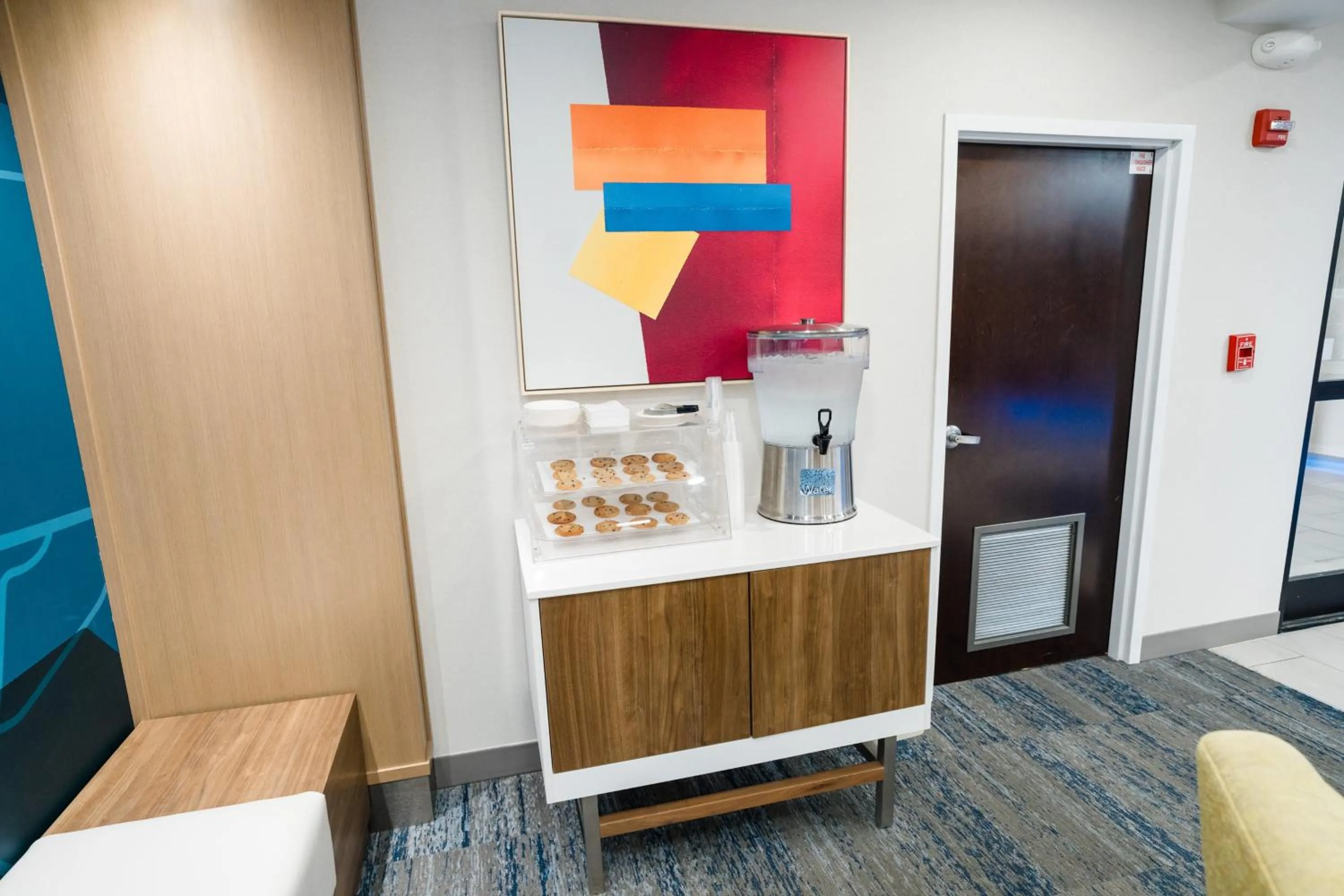 Property building in Holiday Inn Express Hotel & Suites Kodak East-Sevierville by IHG