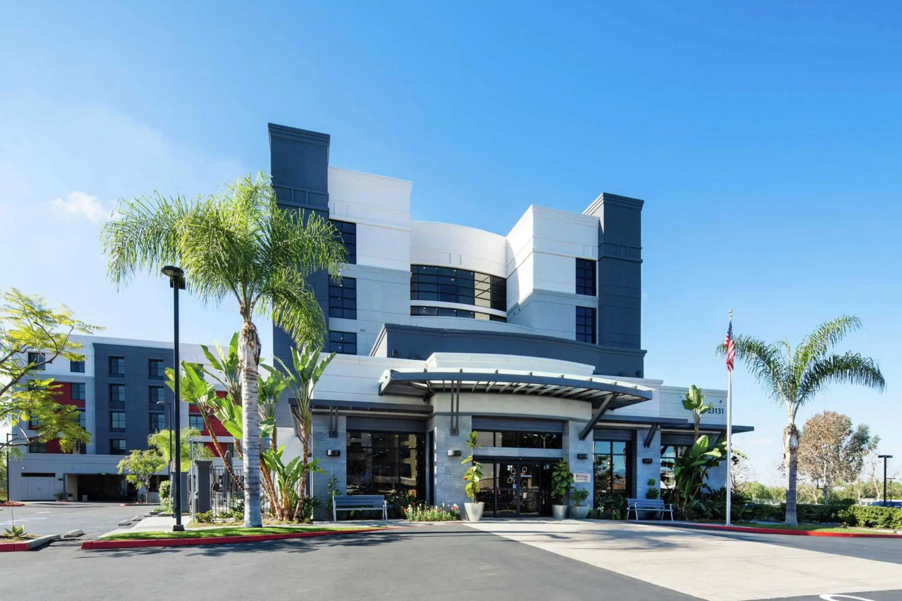 Property building in Hilton Garden Inn Irvine Spectrum Lake Forest Property building in Hilton Garden Inn Irvine Spectrum Lake Forest