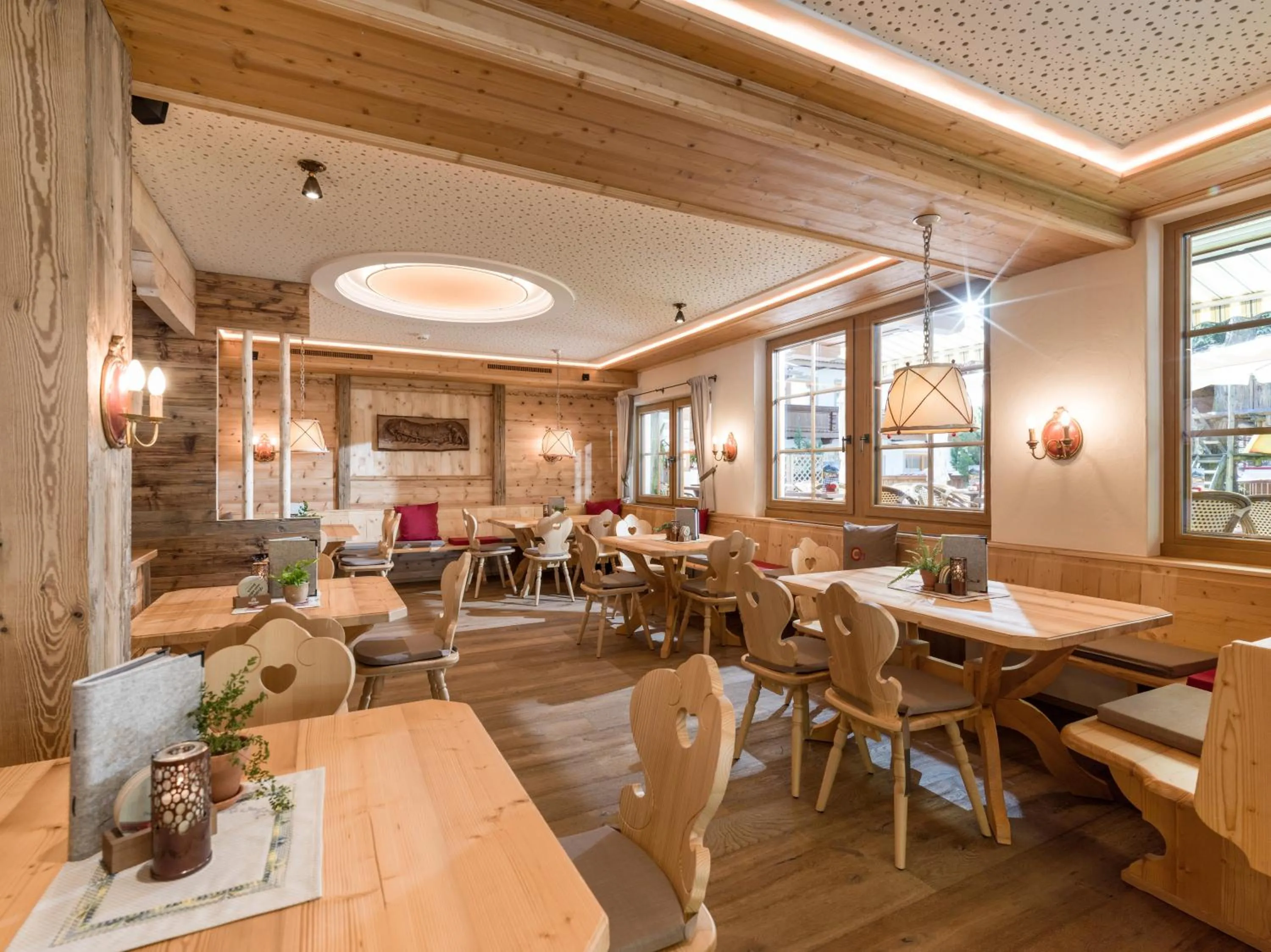 Restaurant/places to eat in Hotel Pinzger Tux