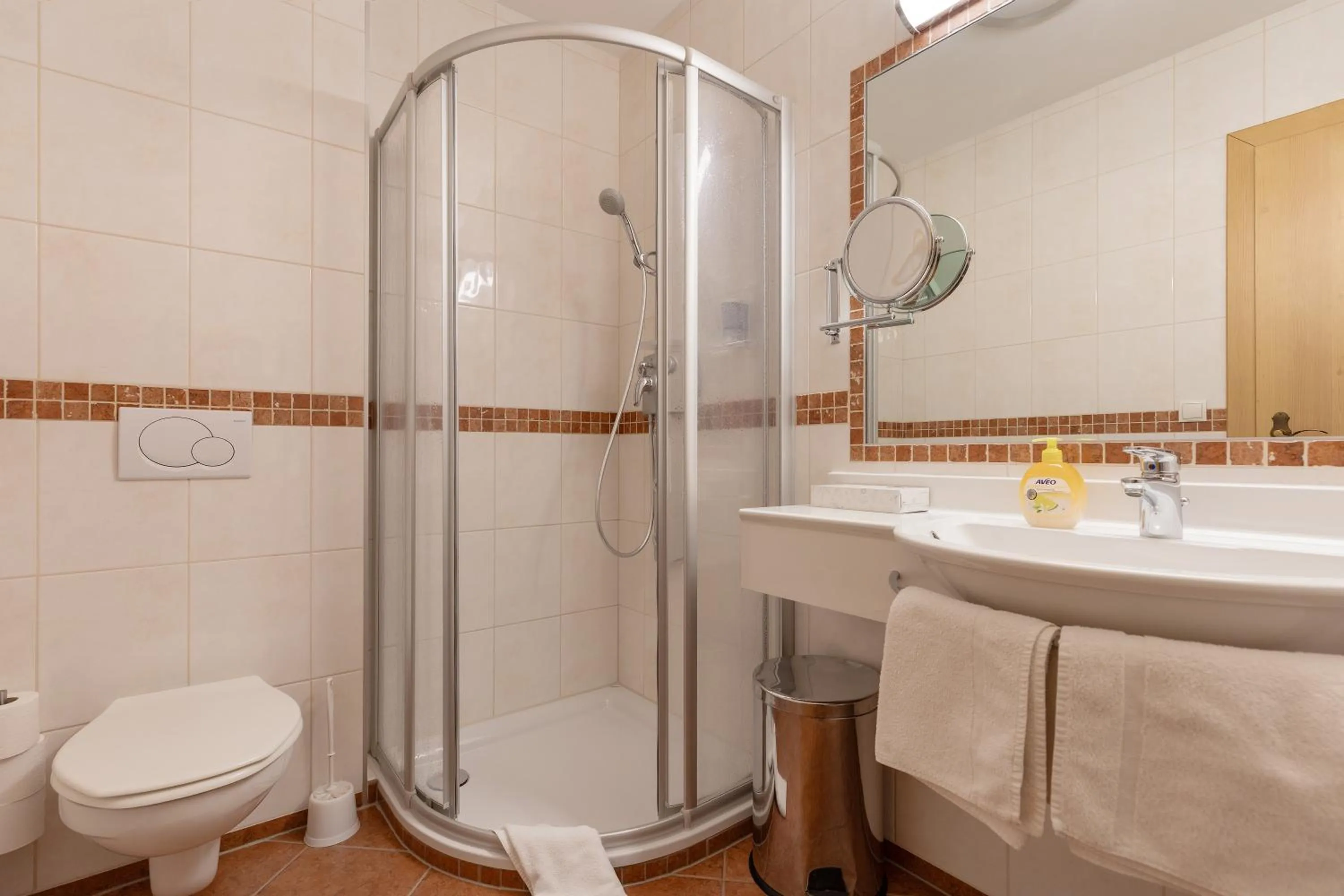 Shower in Hotel Pinzger Tux