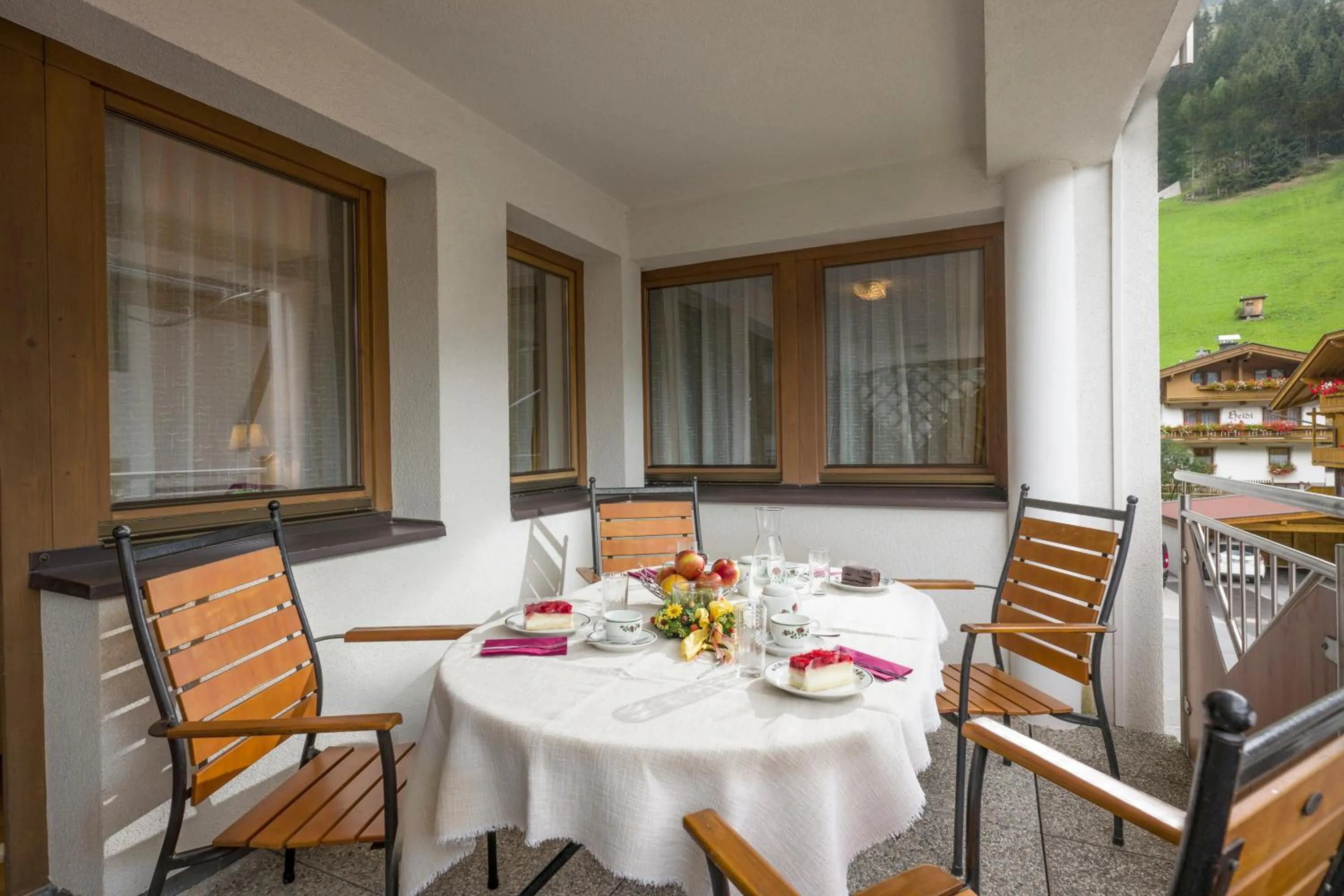 Day in Hotel Pinzger Tux