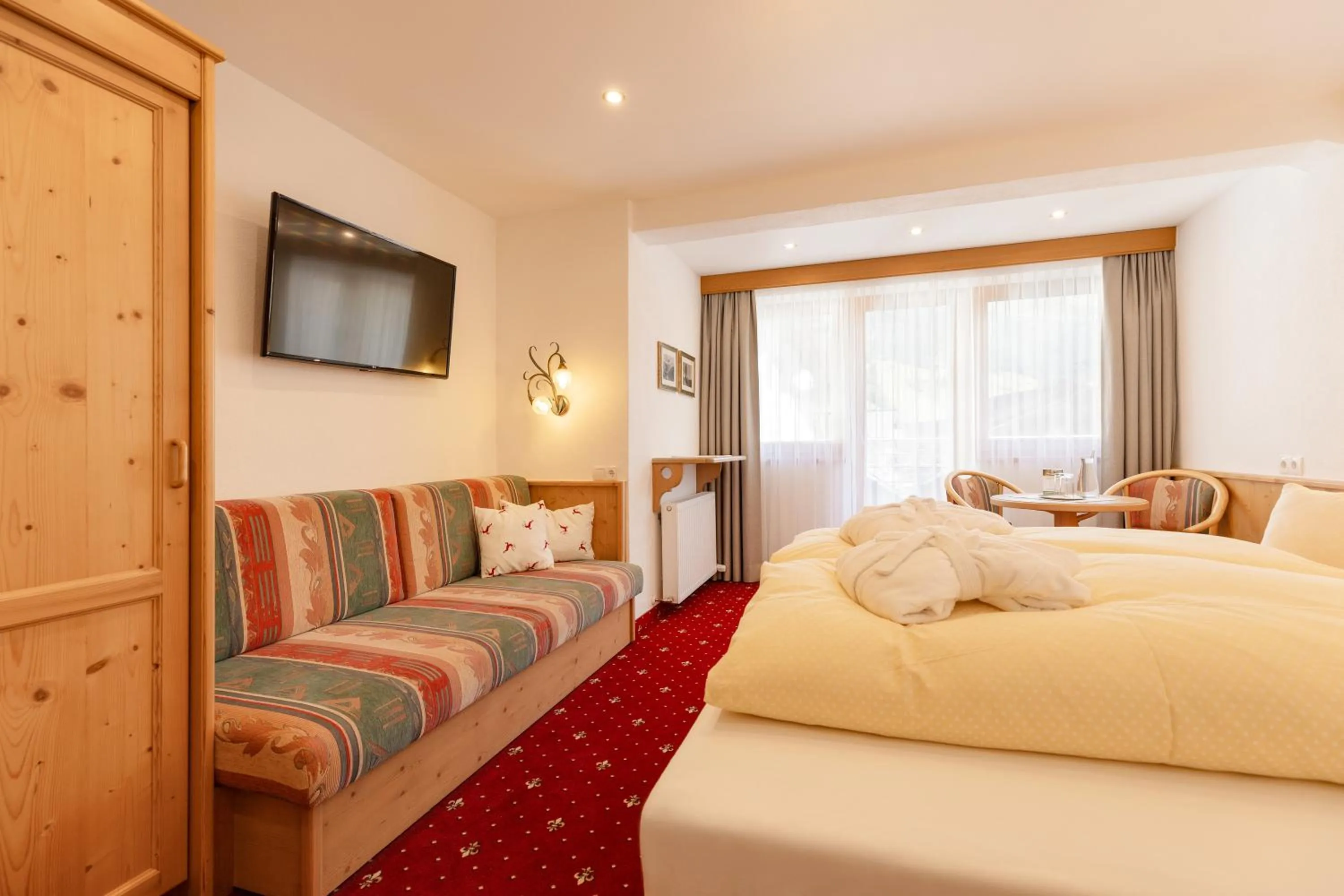 Bed in Hotel Pinzger Tux