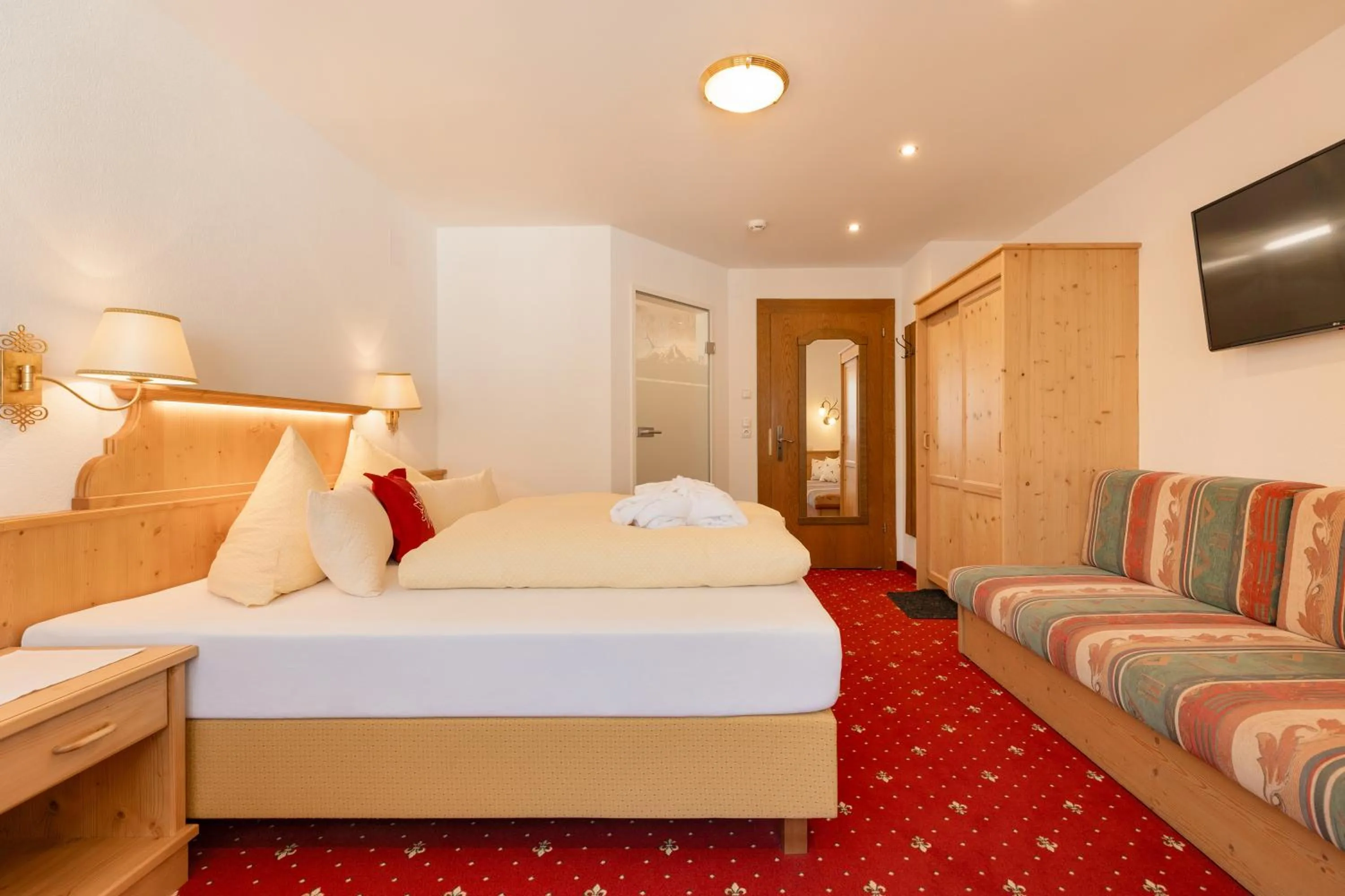 Bed in Hotel Pinzger Tux