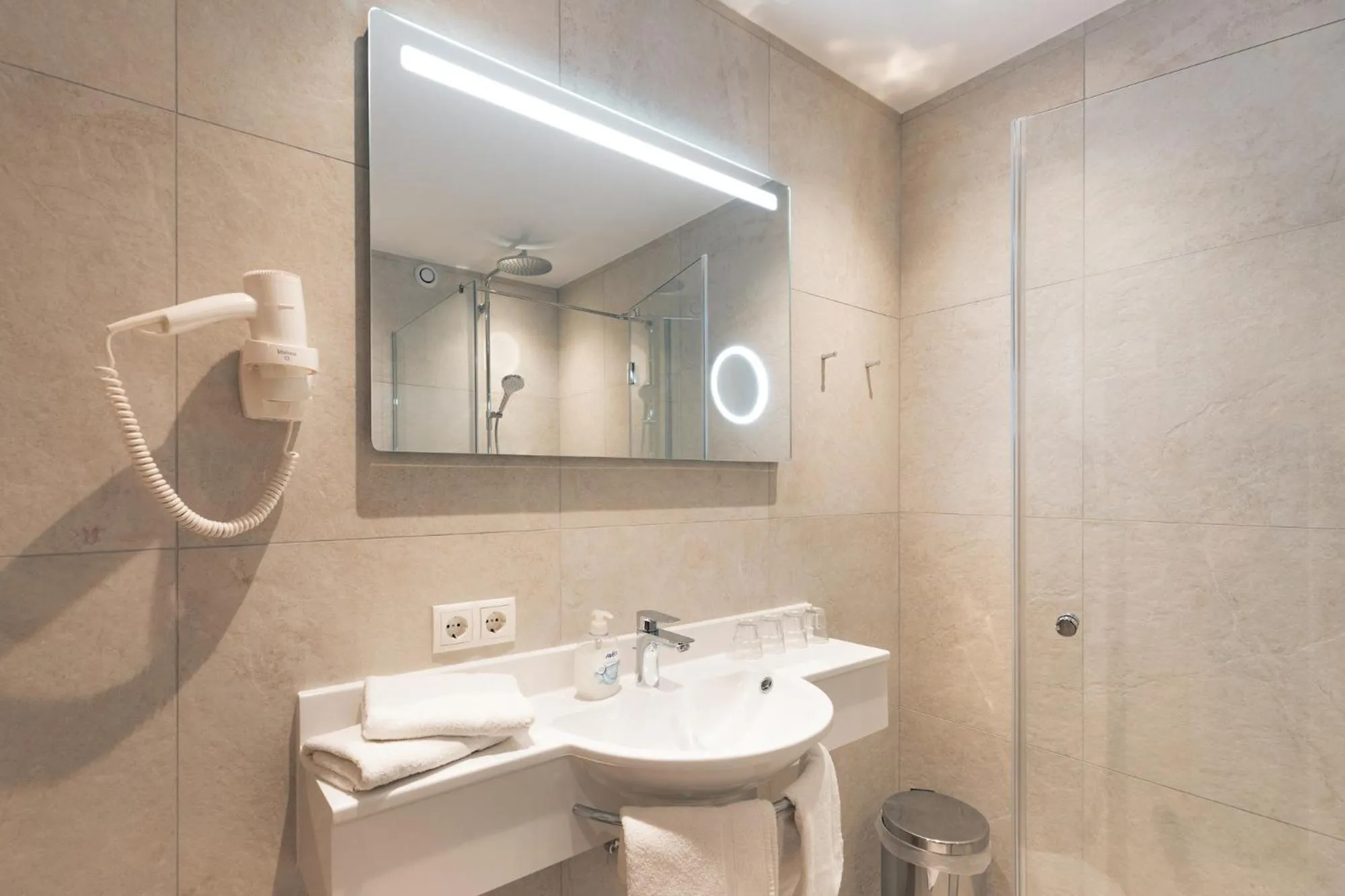 Shower in Hotel Pinzger Tux