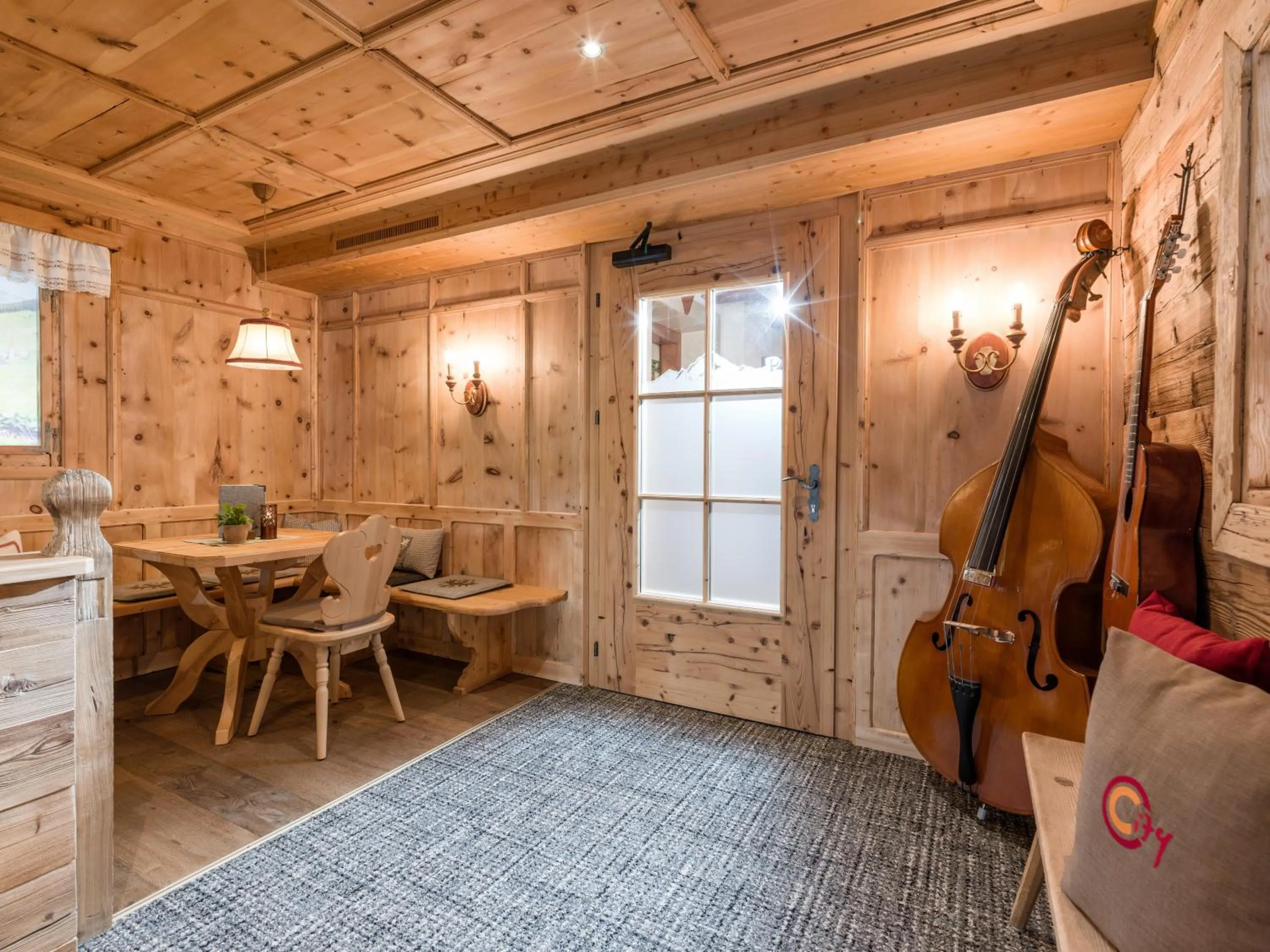 Restaurant/places to eat in Hotel Pinzger Tux