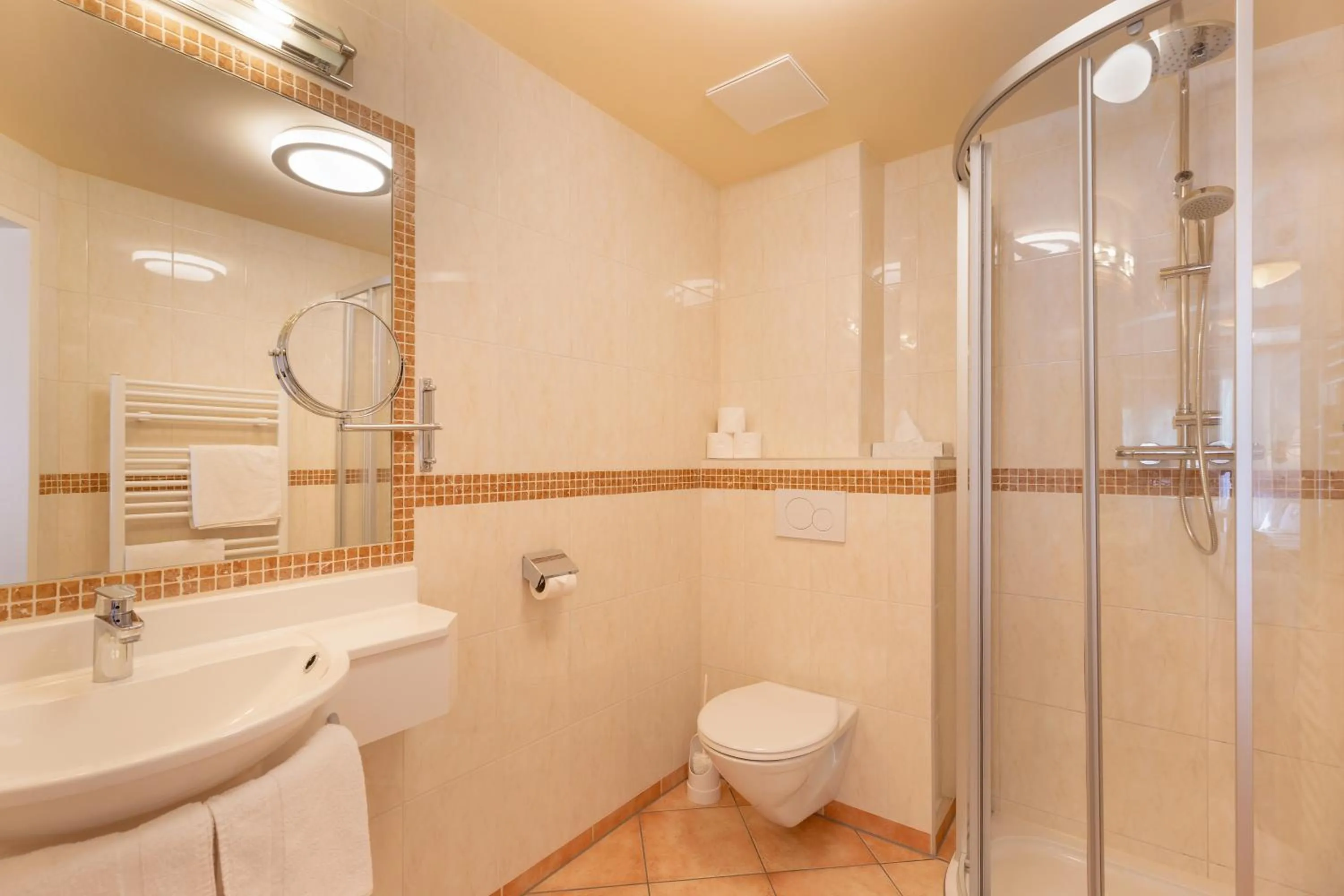 Shower in Hotel Pinzger Tux