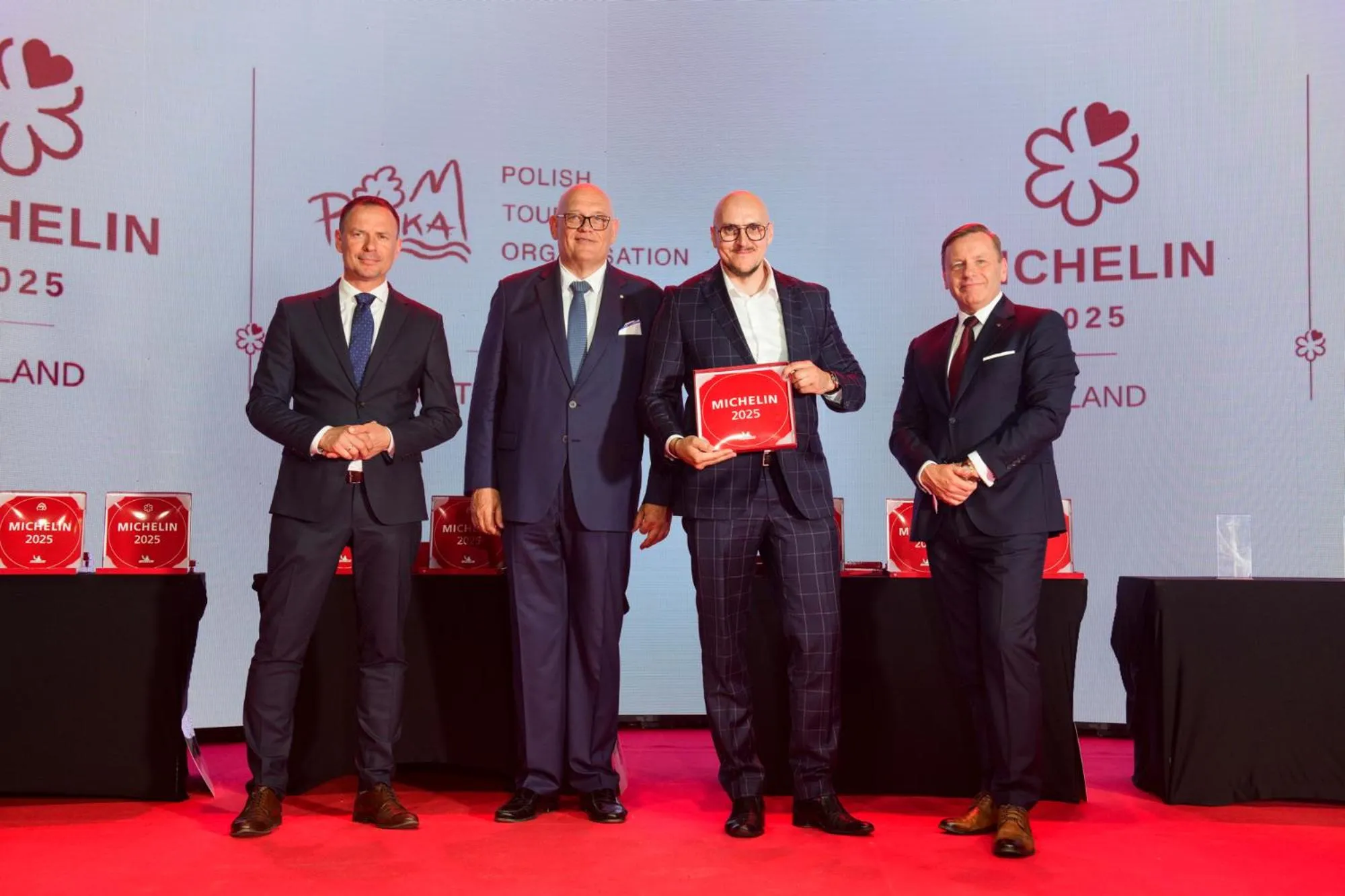 Restaurant/places to eat in City Park Hotel & Residence