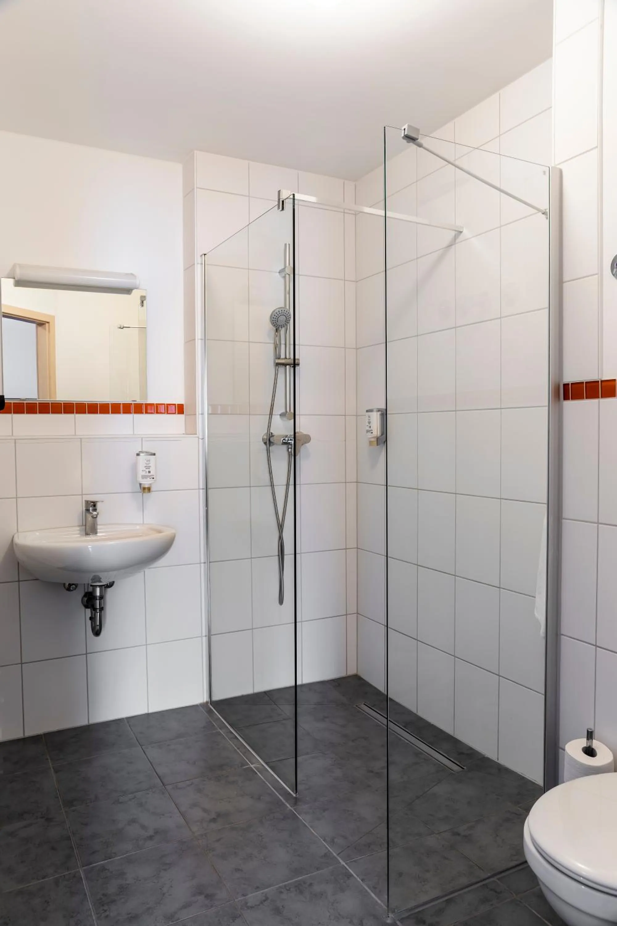 Orange Hotel und Apartments