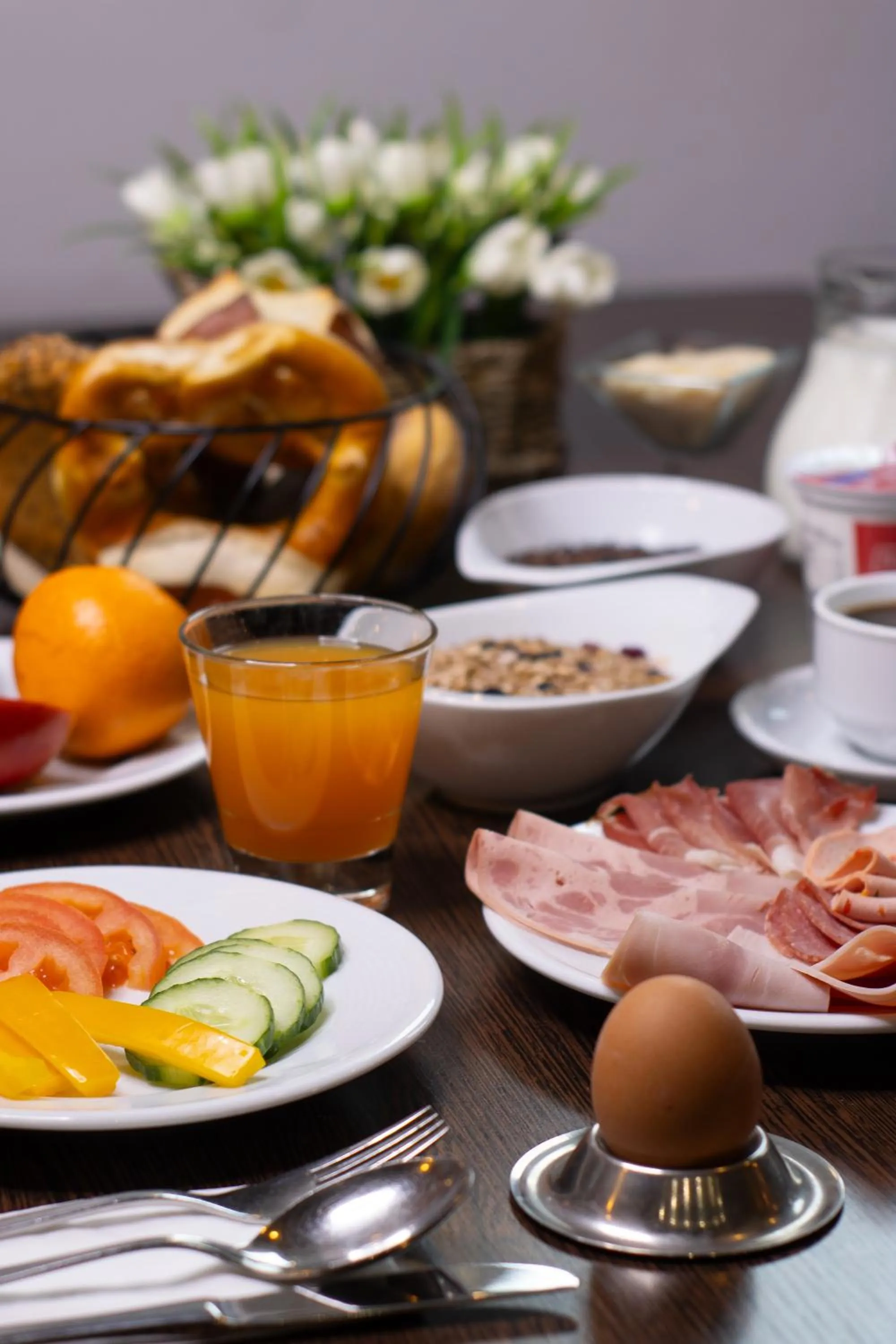 Breakfast in Orange Hotel und Apartments