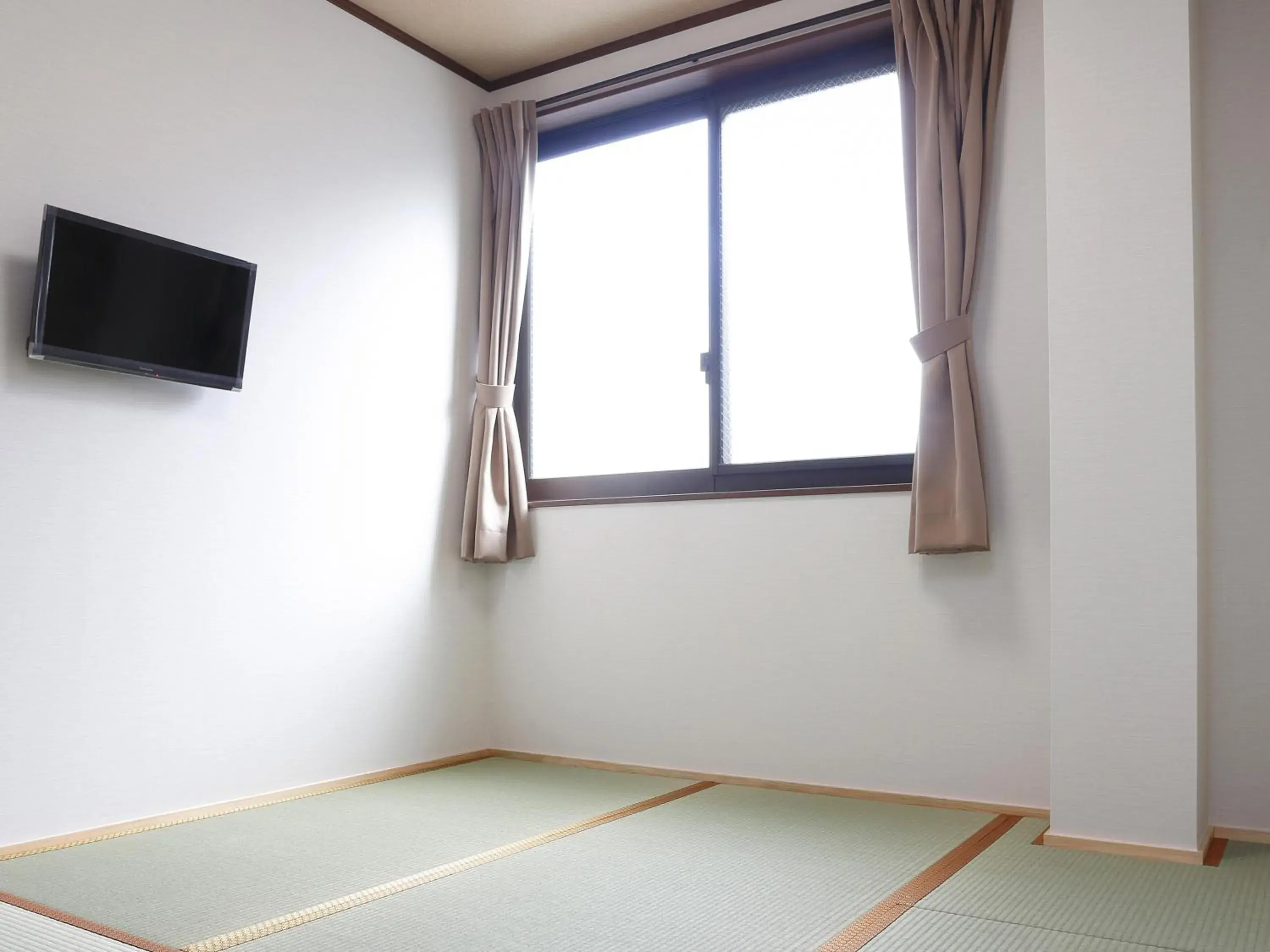 Japanese Style Twin Room with Shared Bathroom - single occupancy in Onsenminshuku Kosakaya Japanese Style Twin Room with Shared Bathroom - single occupancy in Onsenminshuku Kosakaya