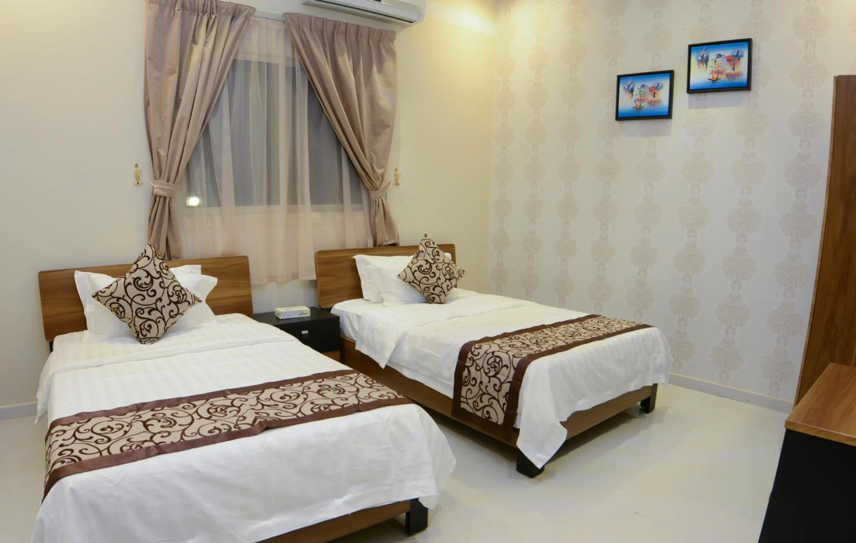 Bed in Dome El Nozha