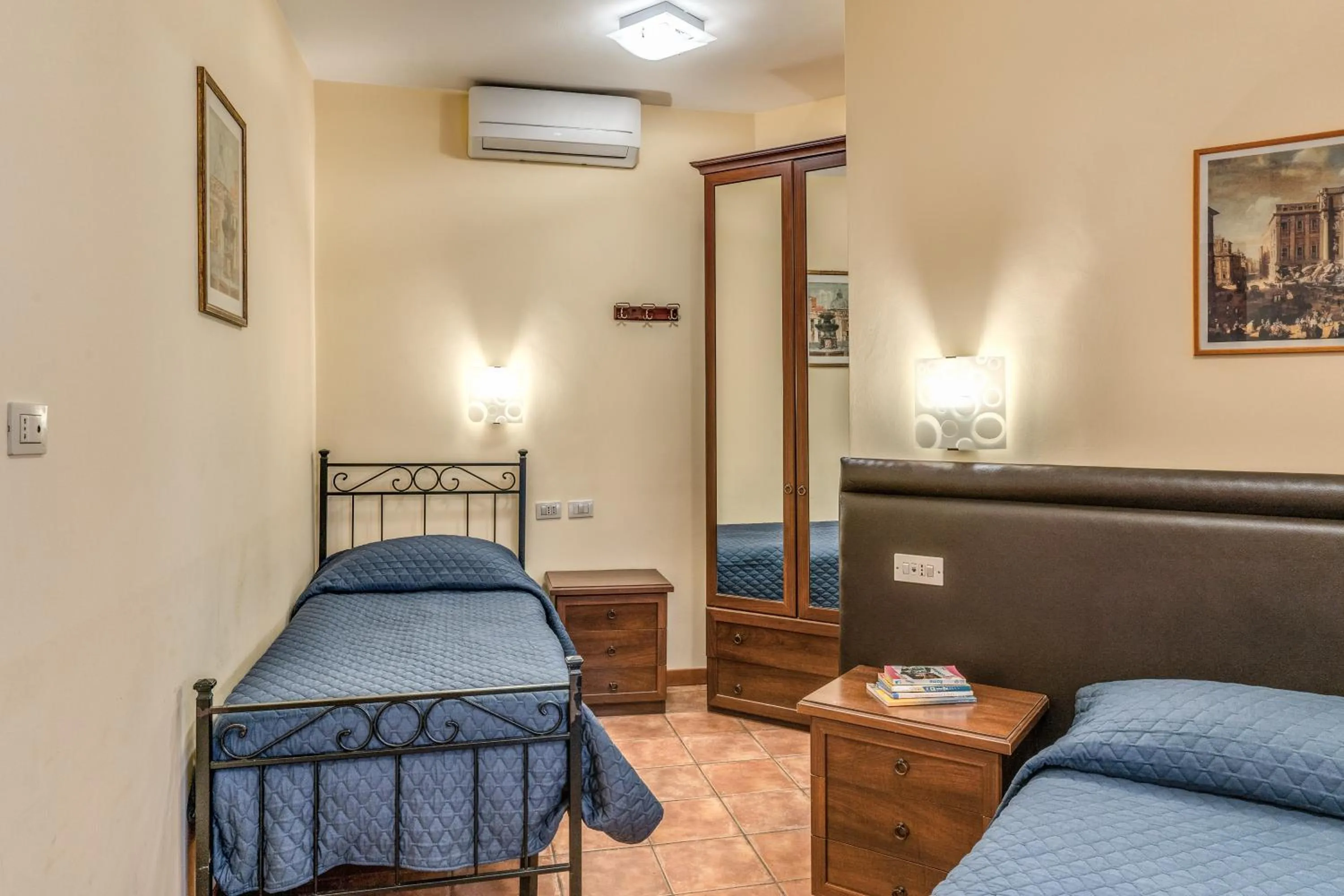 Bedroom, Bed in Locanda San Cosimato