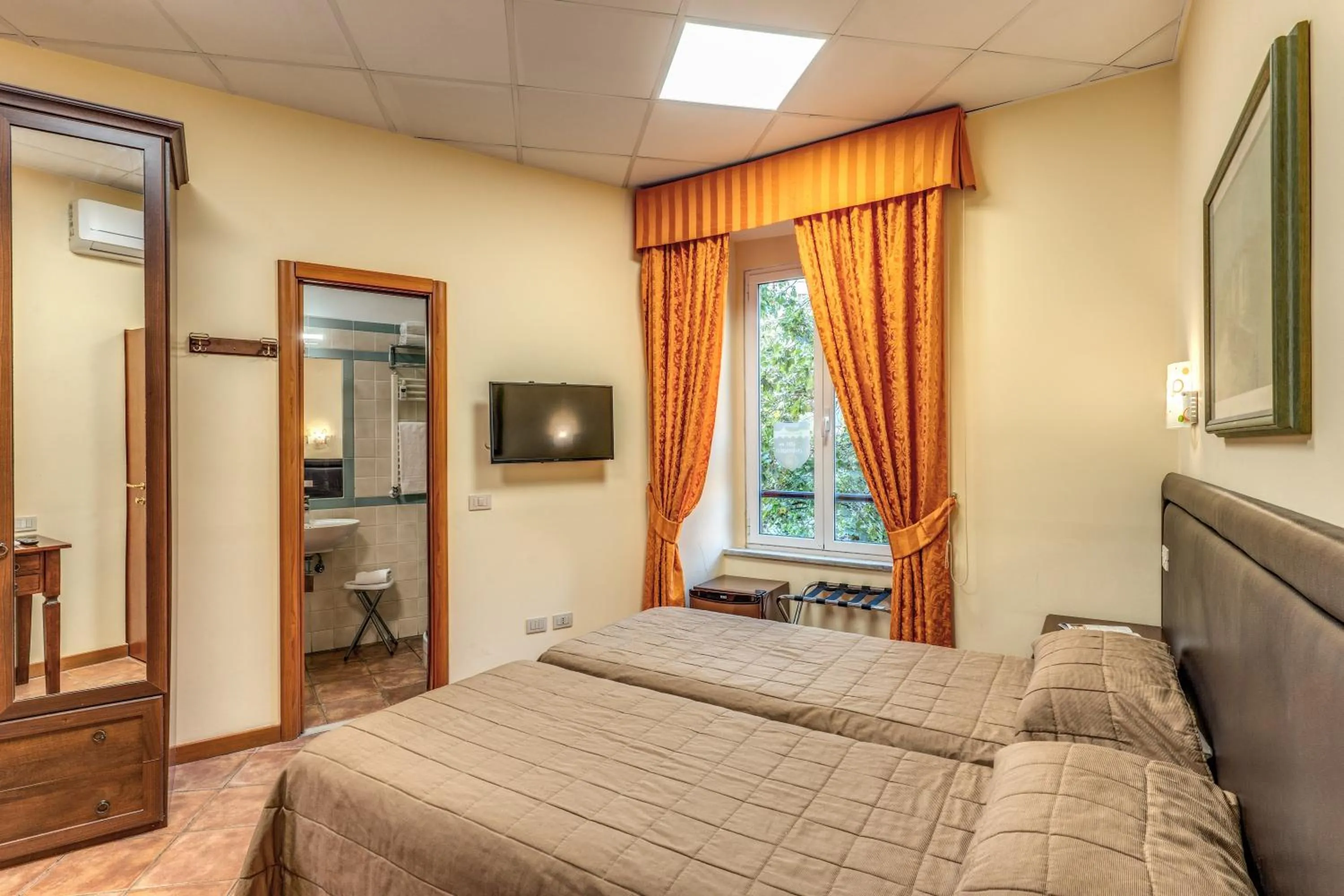 Bed in Locanda San Cosimato