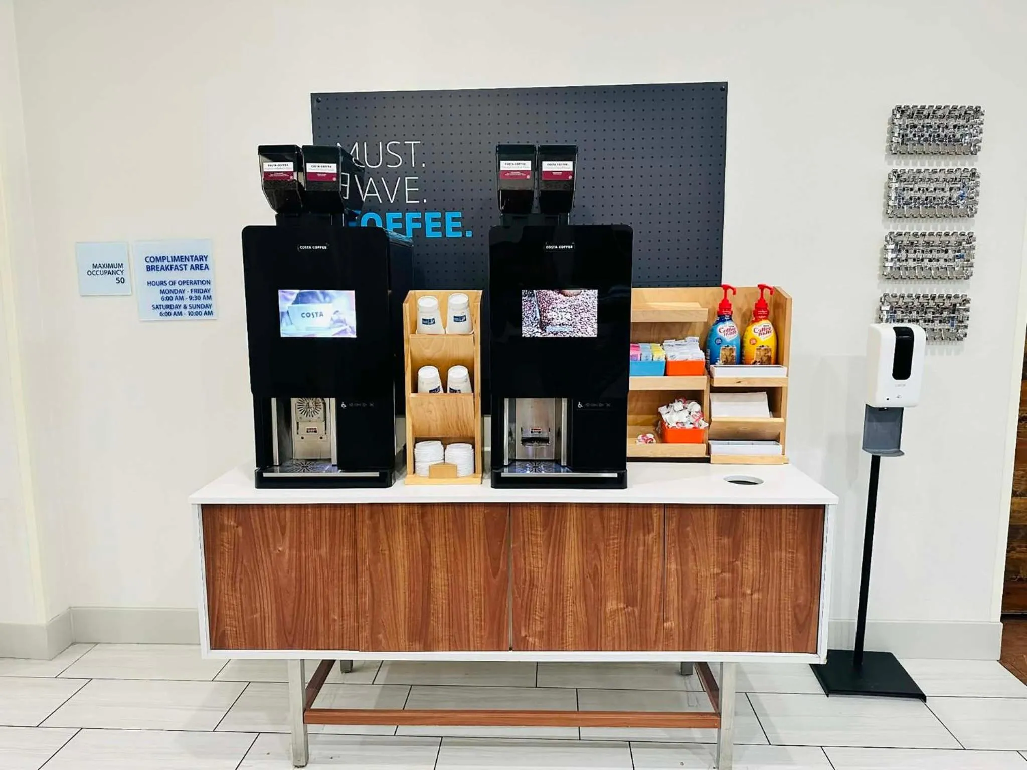 Property building in Holiday Inn Express Hotel & Suites Mansfield by IHG