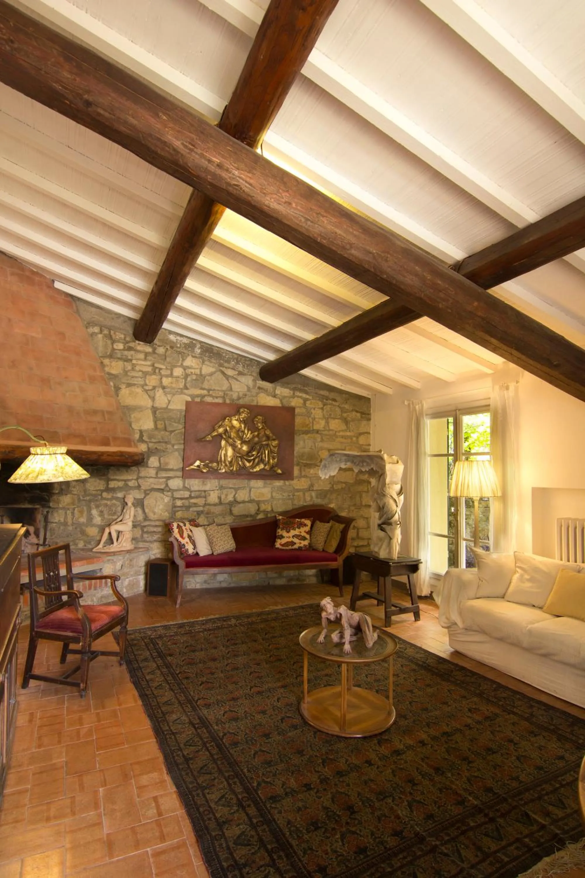Communal lounge/ TV room, Bed in Il Monasteraccio