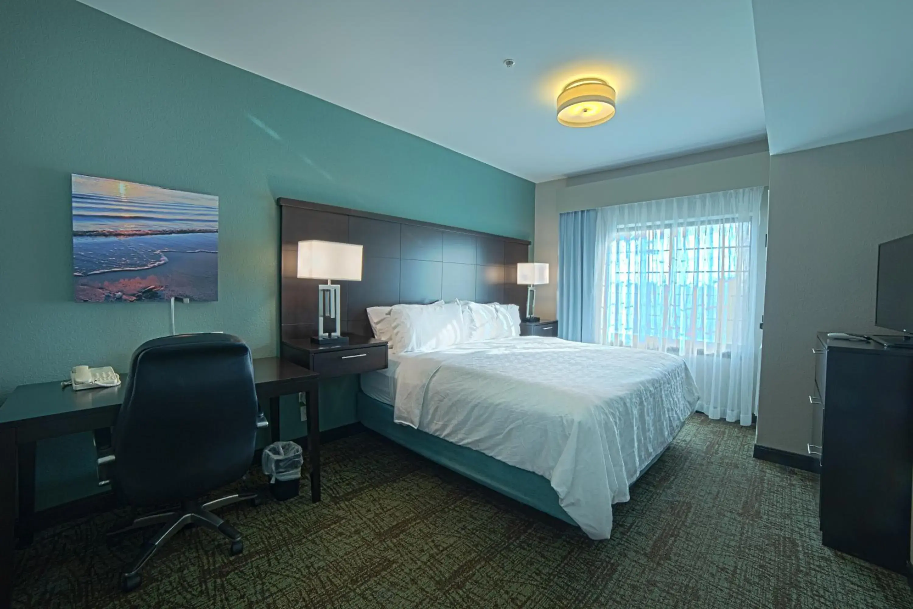Photo of the whole room, Bed in Staybridge Suites Houston-NASA Clear Lake by IHG Photo of the whole room, Bed in Staybridge Suites Houston-NASA Clear Lake by IHG
