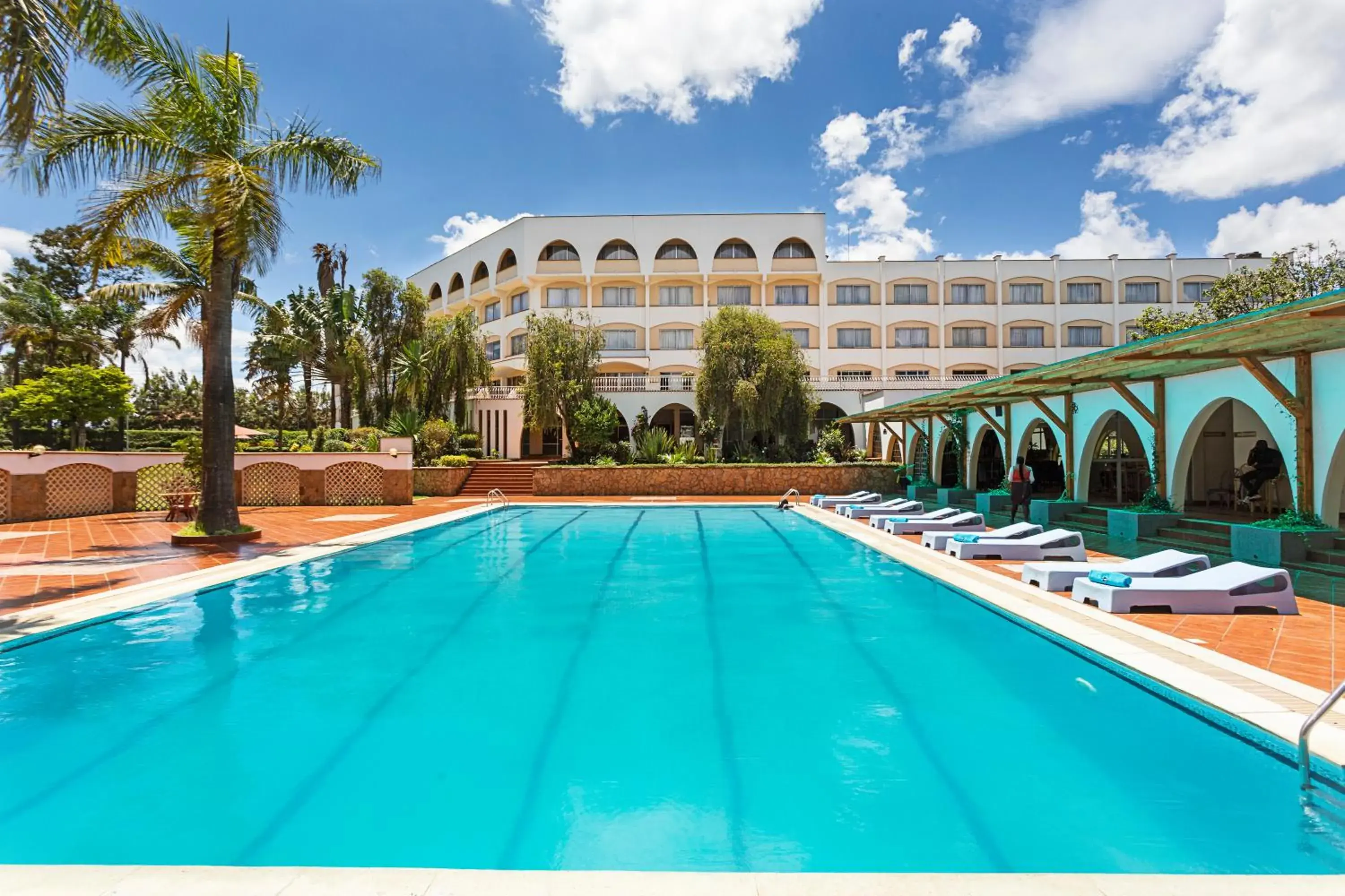 Swimming pool in Sirikwa Hotel Swimming pool in Sirikwa Hotel