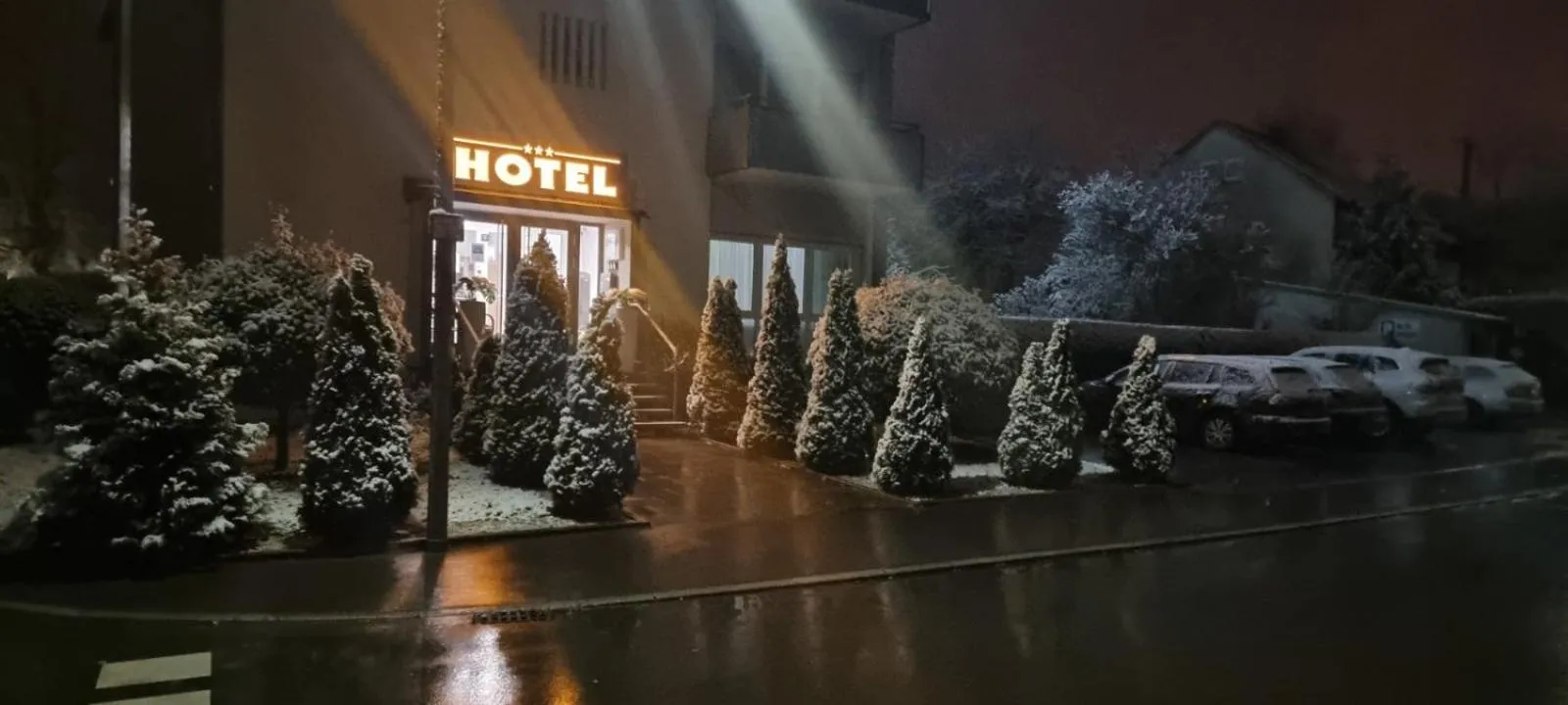 Night in Hotel Garni Superior
