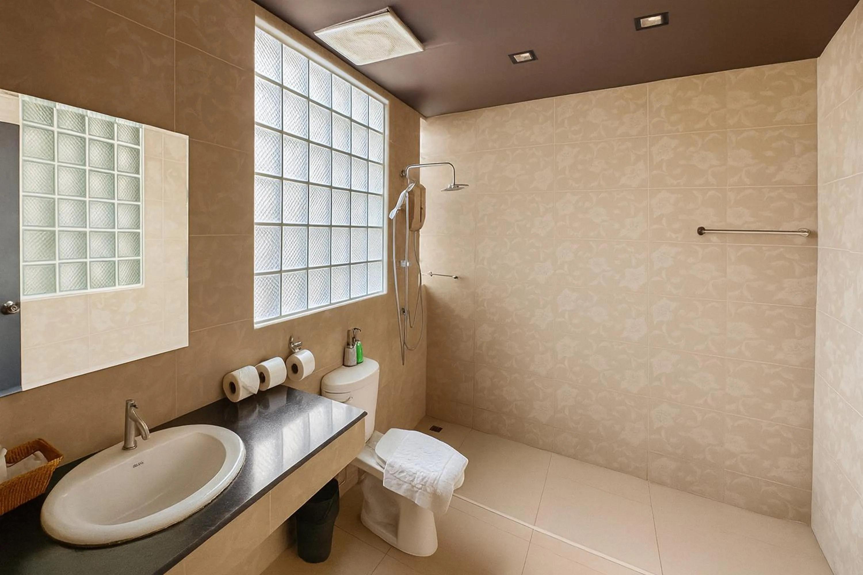 Bathroom in The Loft Room Nimman