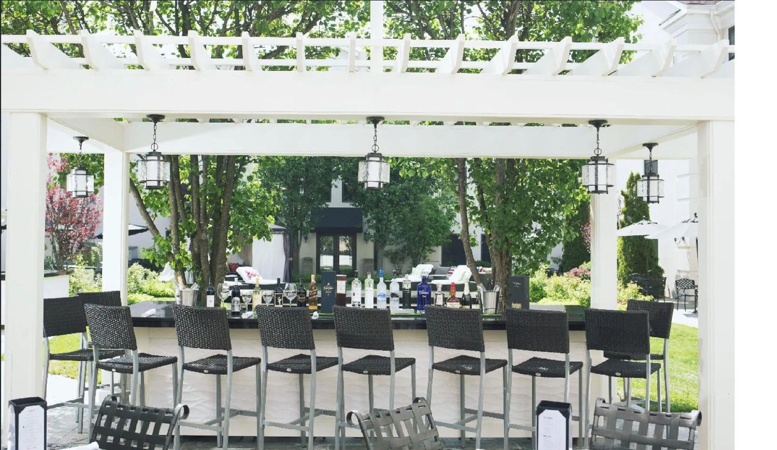 Lounge or bar in The Inn At Fox Hollow Hotel