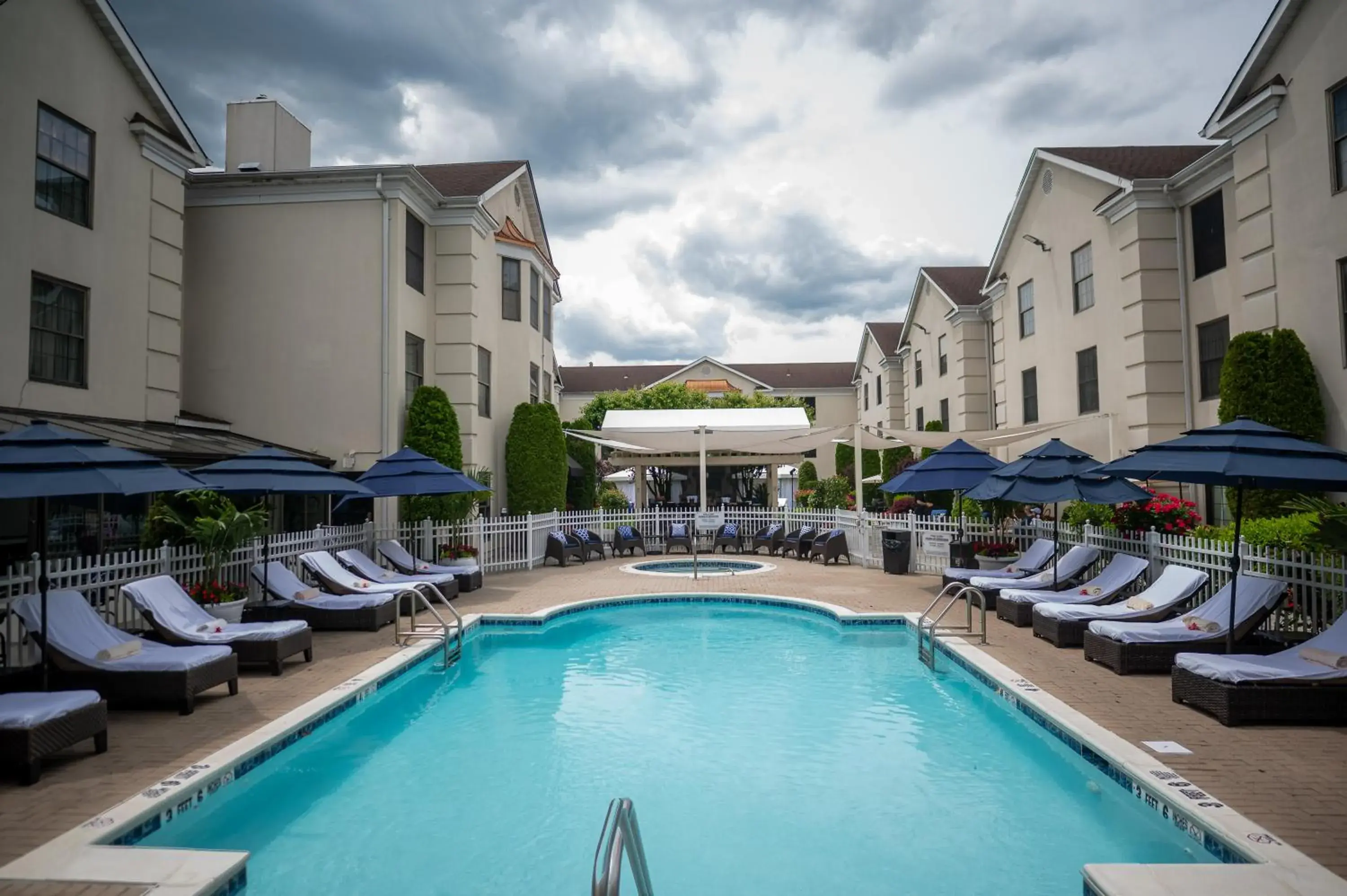 Swimming pool in The Inn At Fox Hollow Hotel Swimming pool in The Inn At Fox Hollow Hotel