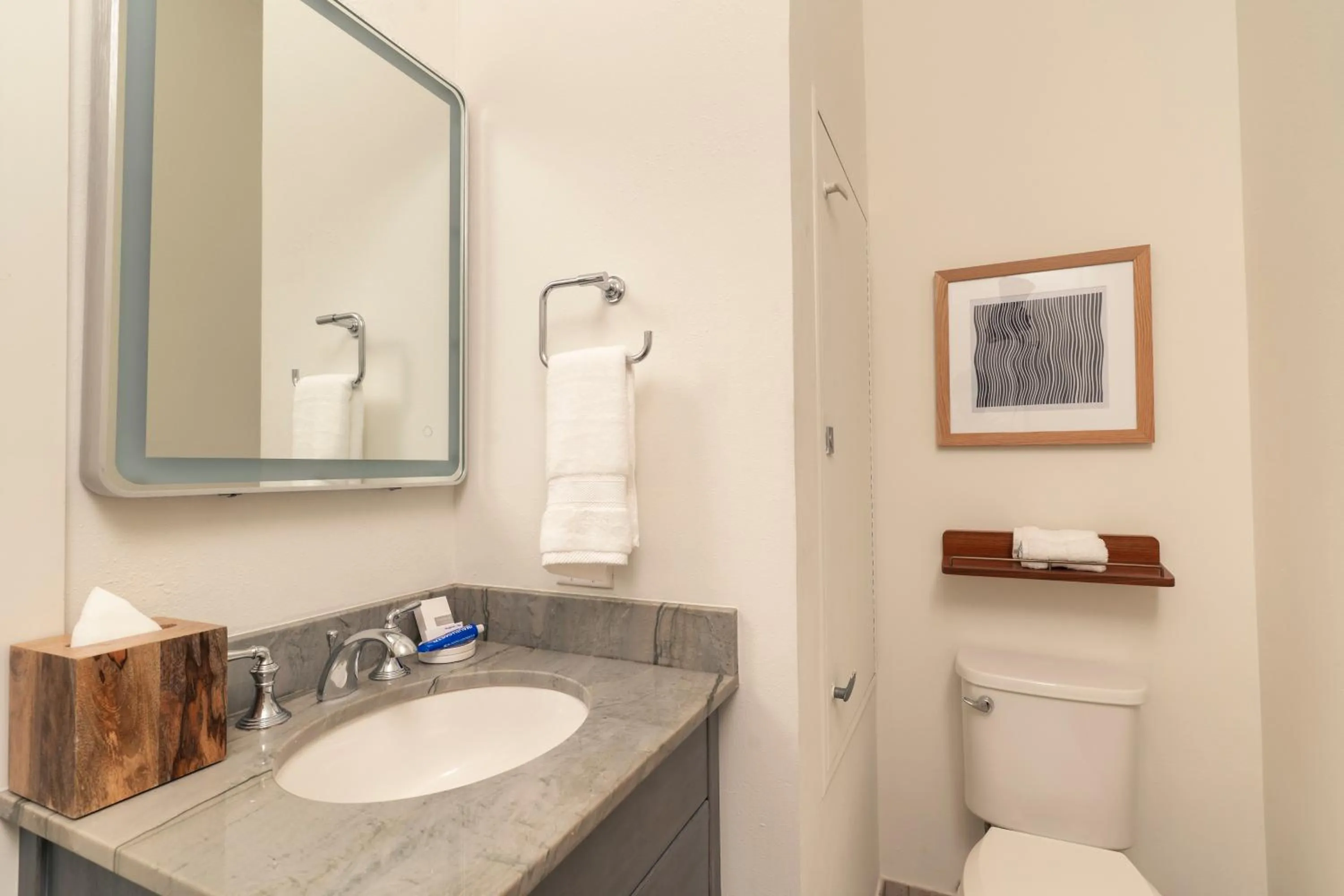 Bath in Islander Resort