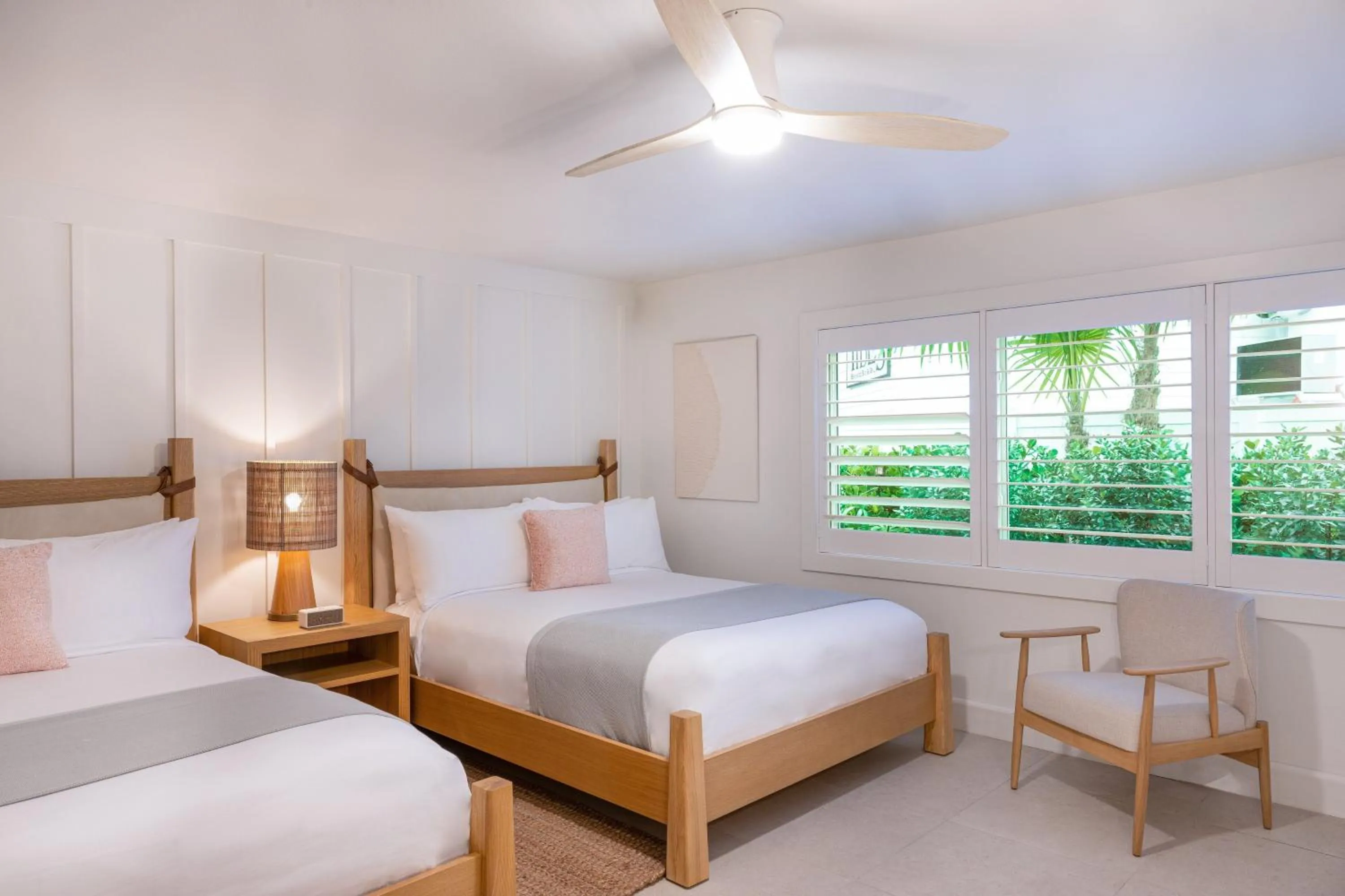 Bedroom, Bed in Islander Resort