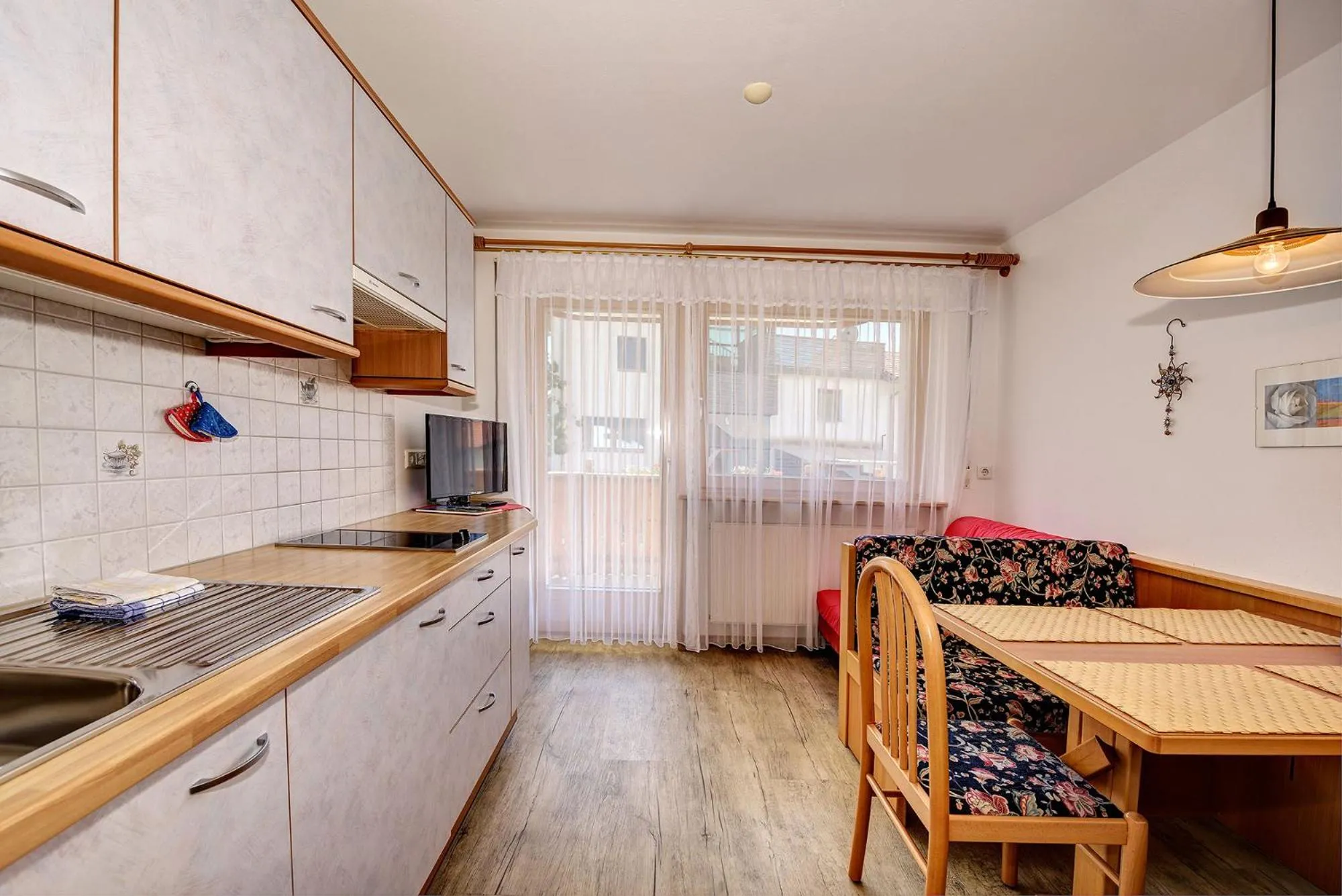kitchen in Appartement Thanei