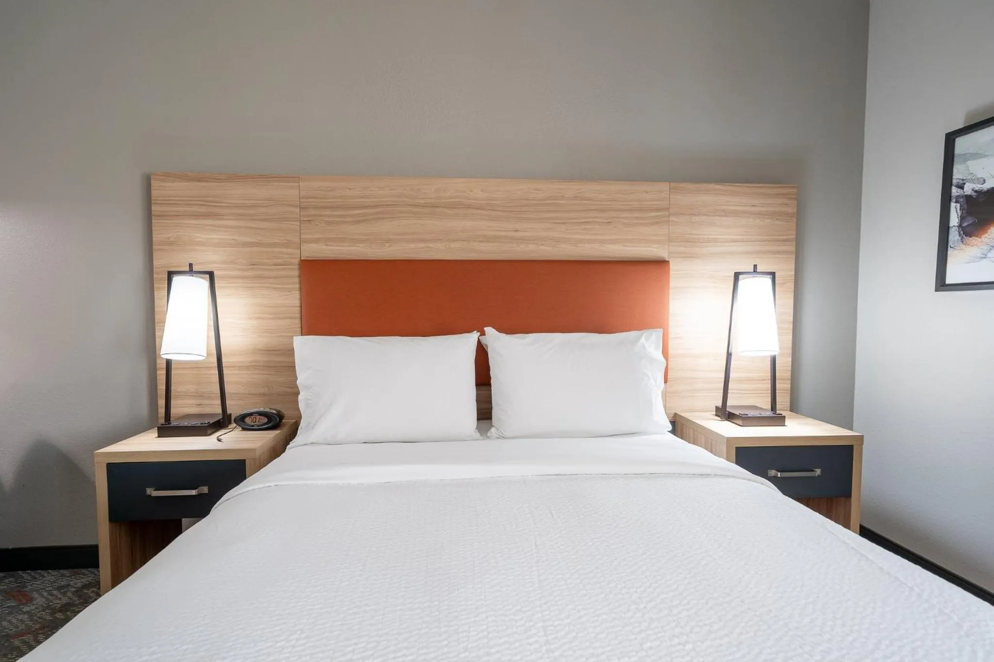 Photo of the whole room, Bed in Candlewood Suites Baytown by IHG