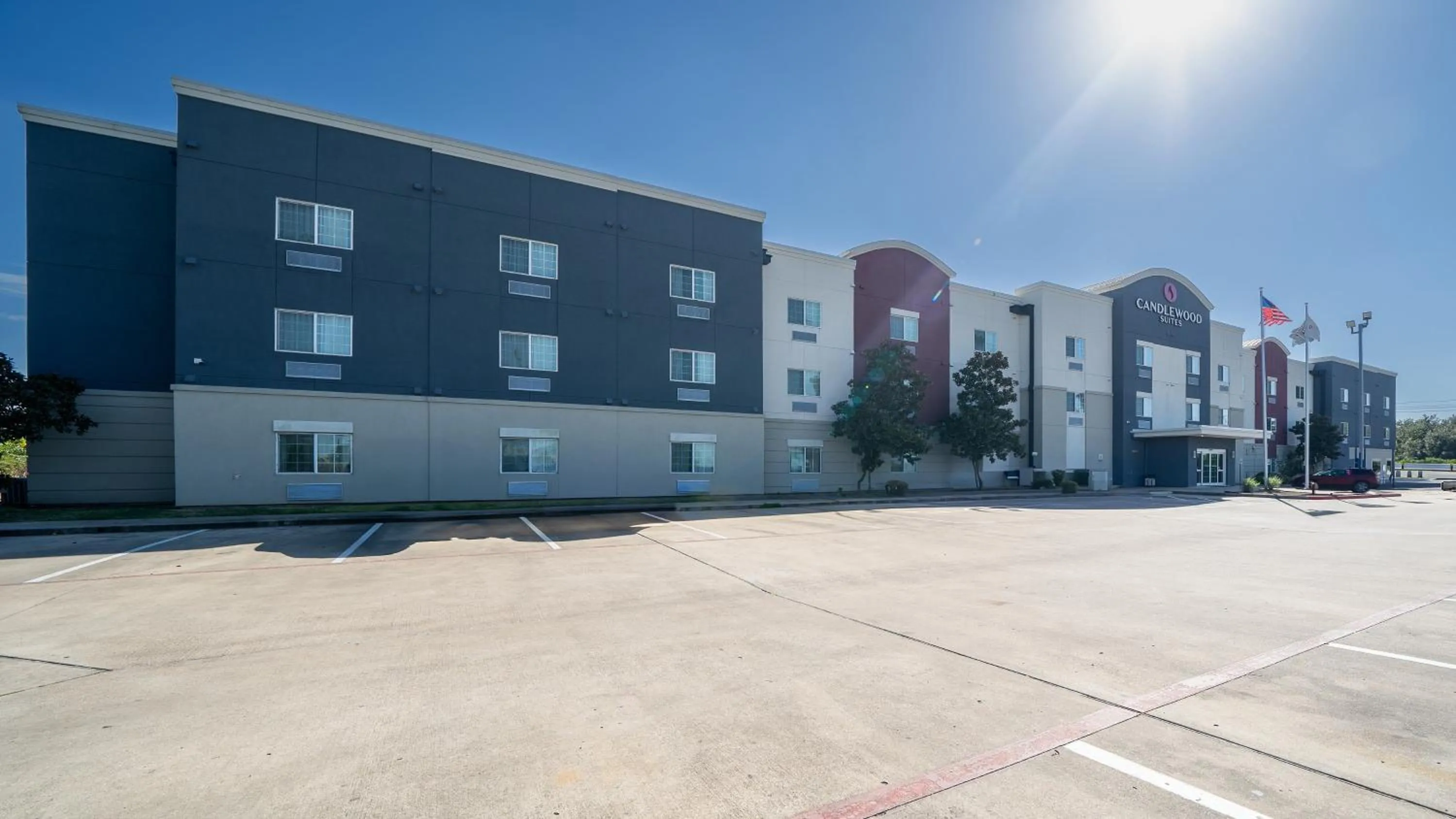 Property building in Candlewood Suites Baytown by IHG