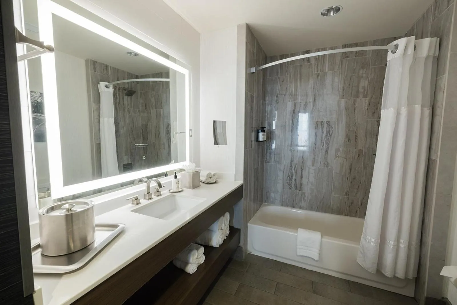 Bathroom in voco Hotel Napoleon Memphis by IHG