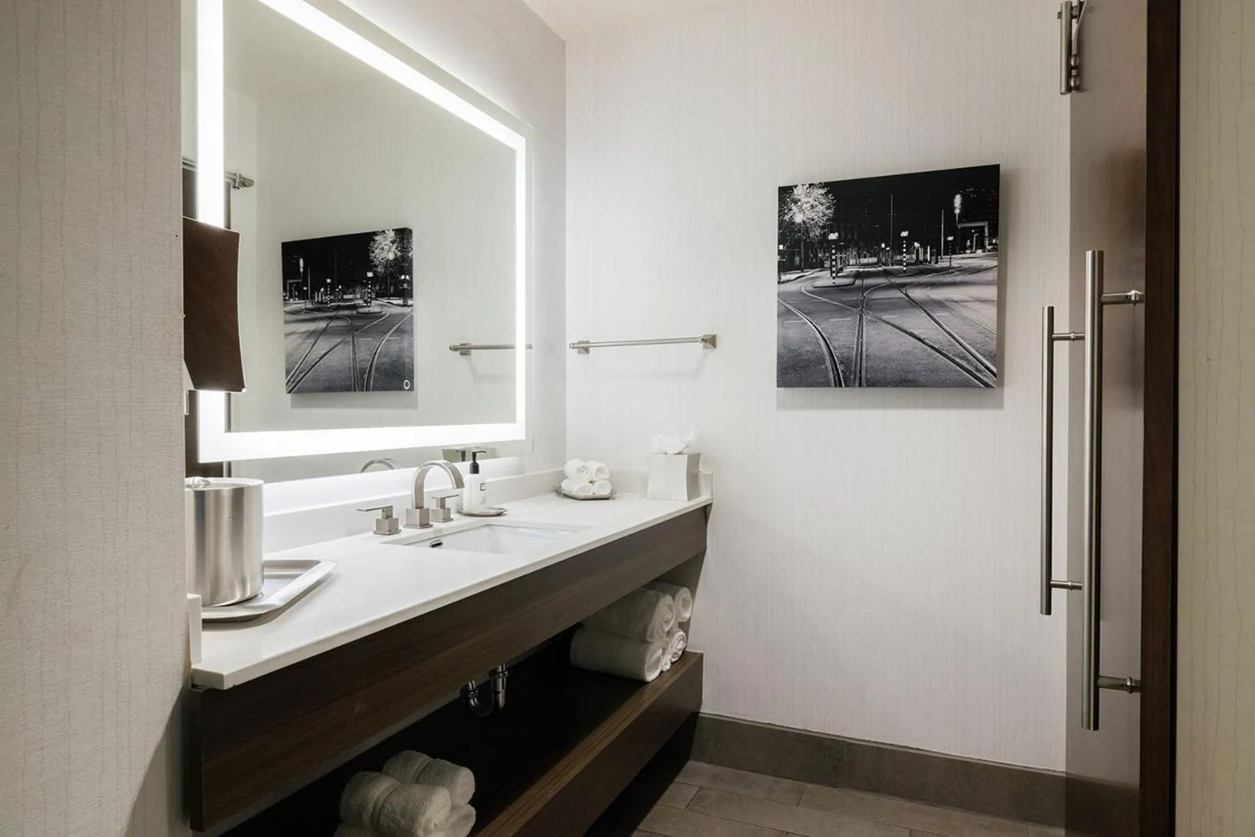 Bathroom in voco Hotel Napoleon Memphis by IHG