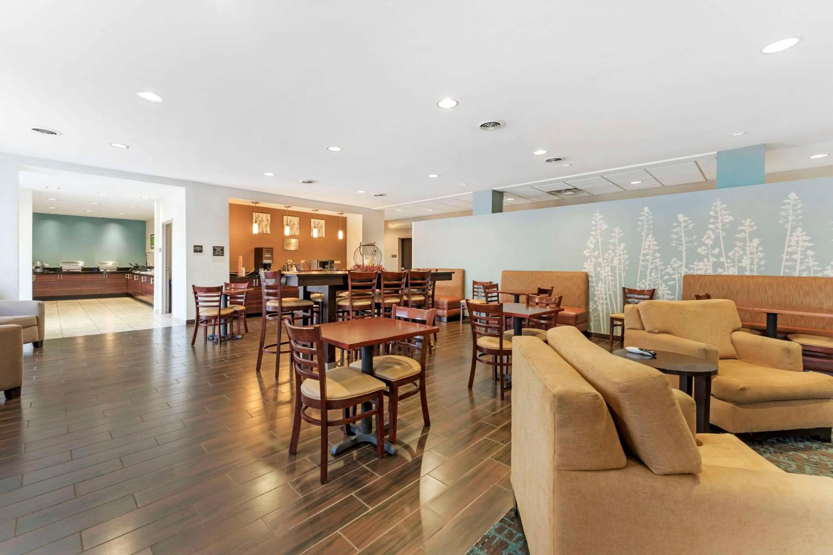 Breakfast in Sleep Inn & Suites Cumberland