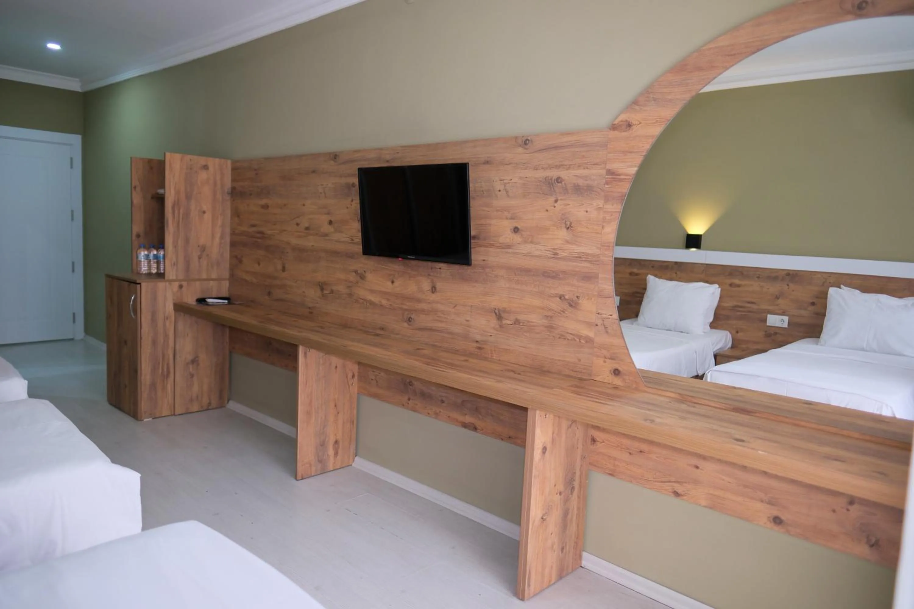 TV and multimedia, Bed in Altayhan Otel