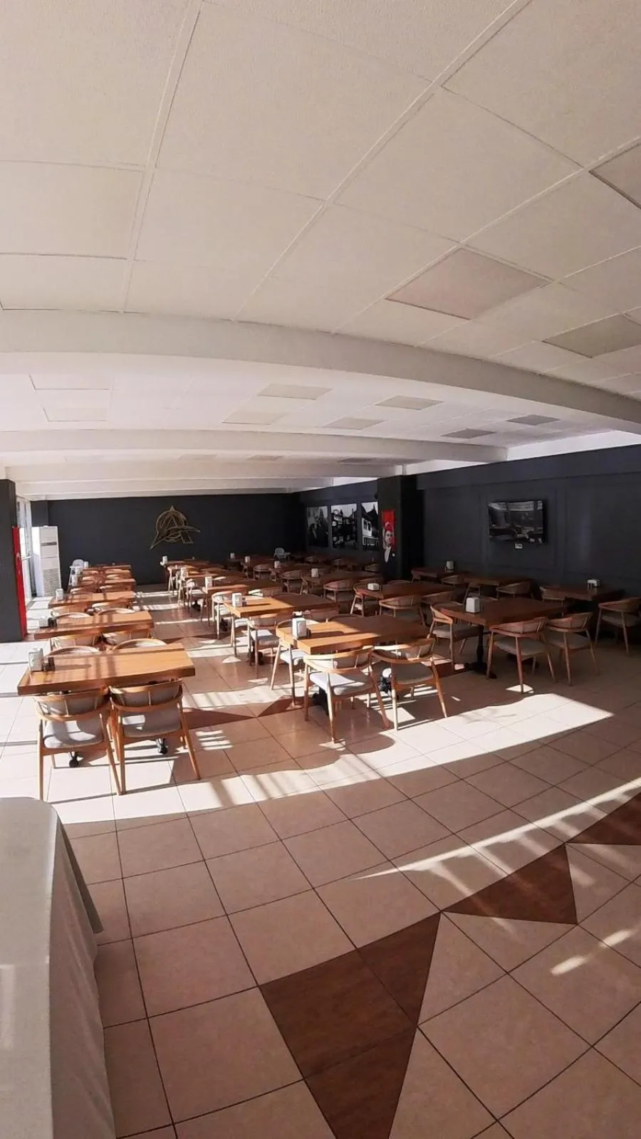 Restaurant/places to eat in Altayhan Otel