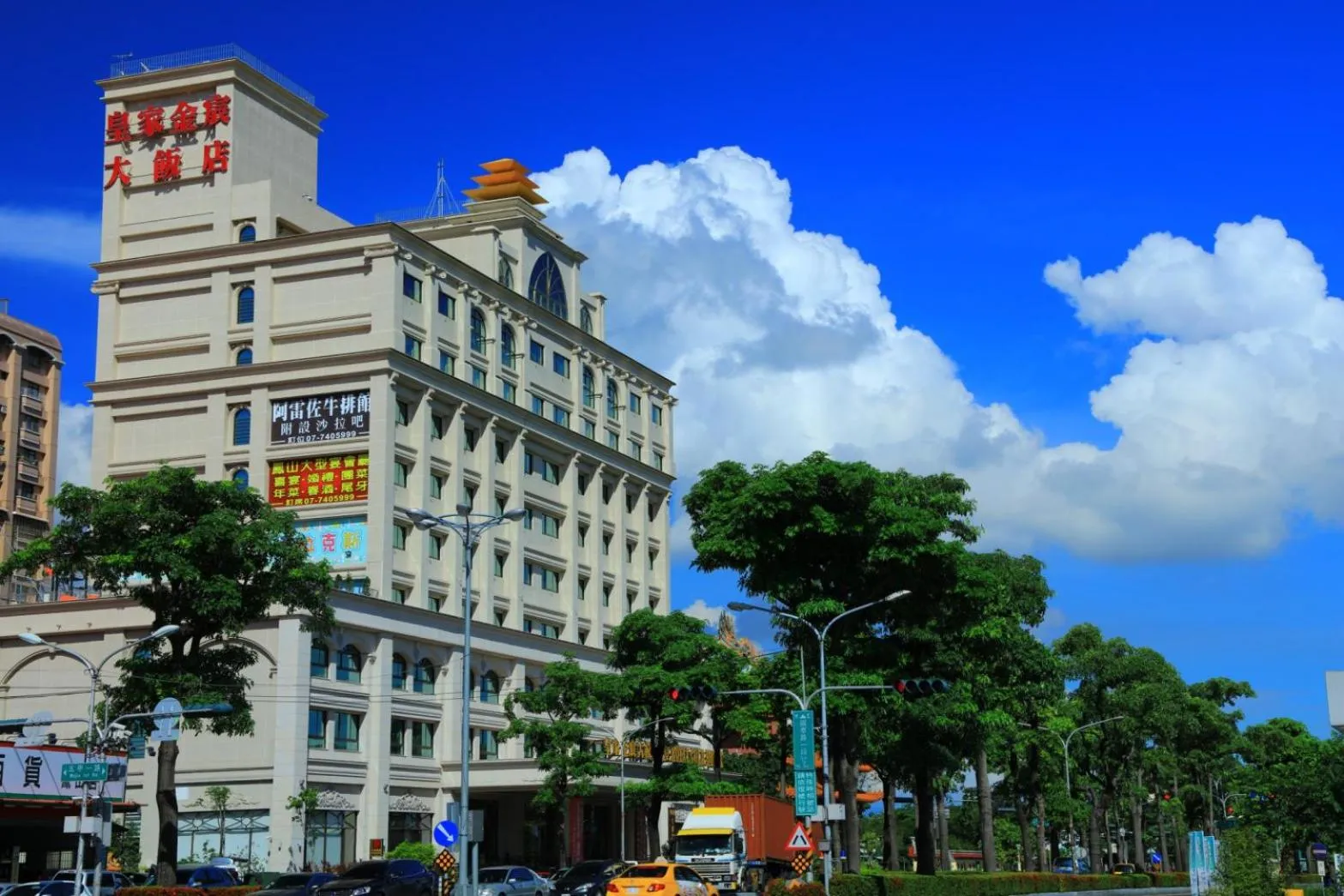 Facade/entrance in Royal Gold Hotel