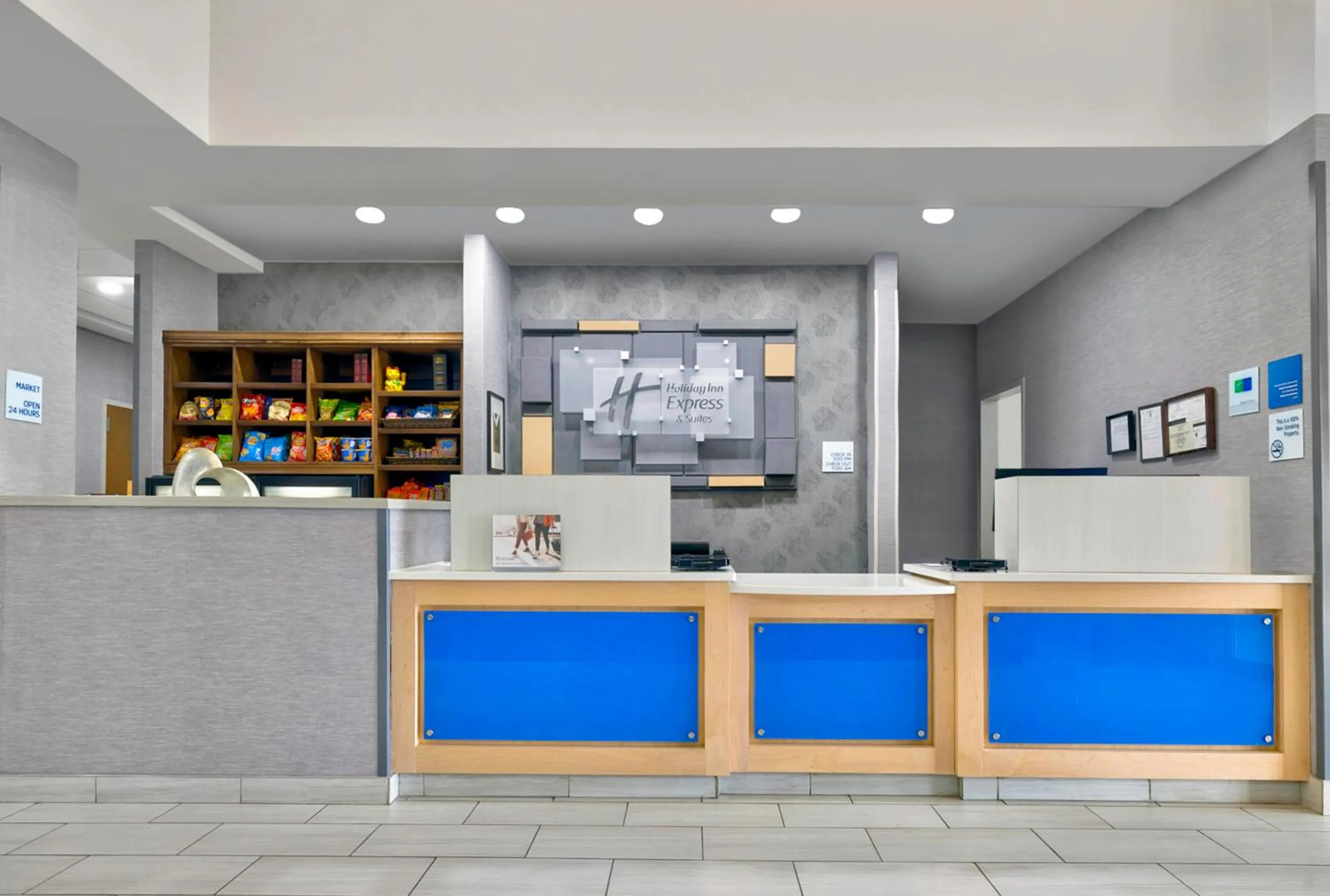 Property building in Holiday Inn Express Hotel & Suites Kansas City - Grandview by IHG