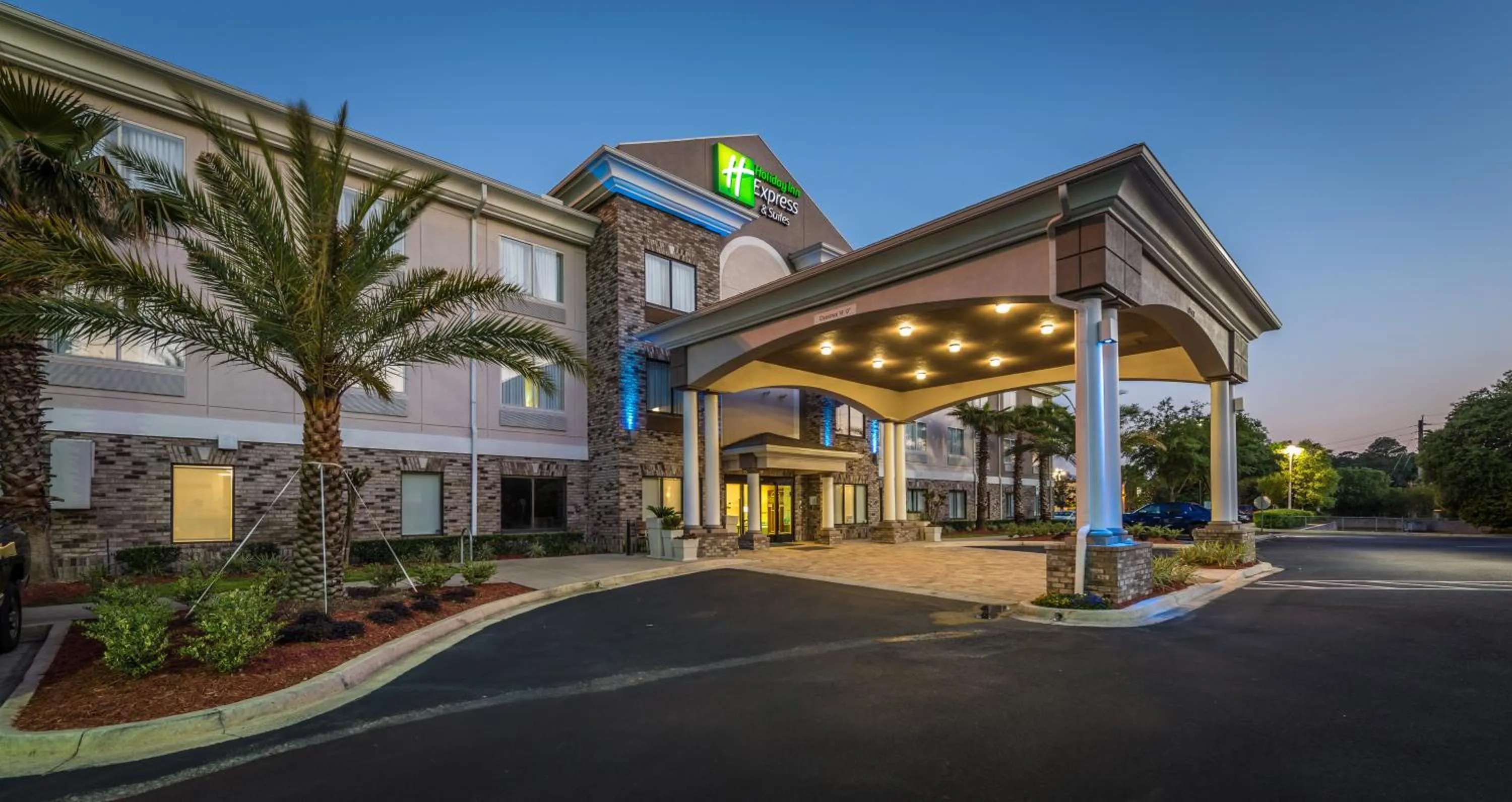 Property building in Holiday Inn Express Hotel & Suites Jacksonville-Blount Island by IHG