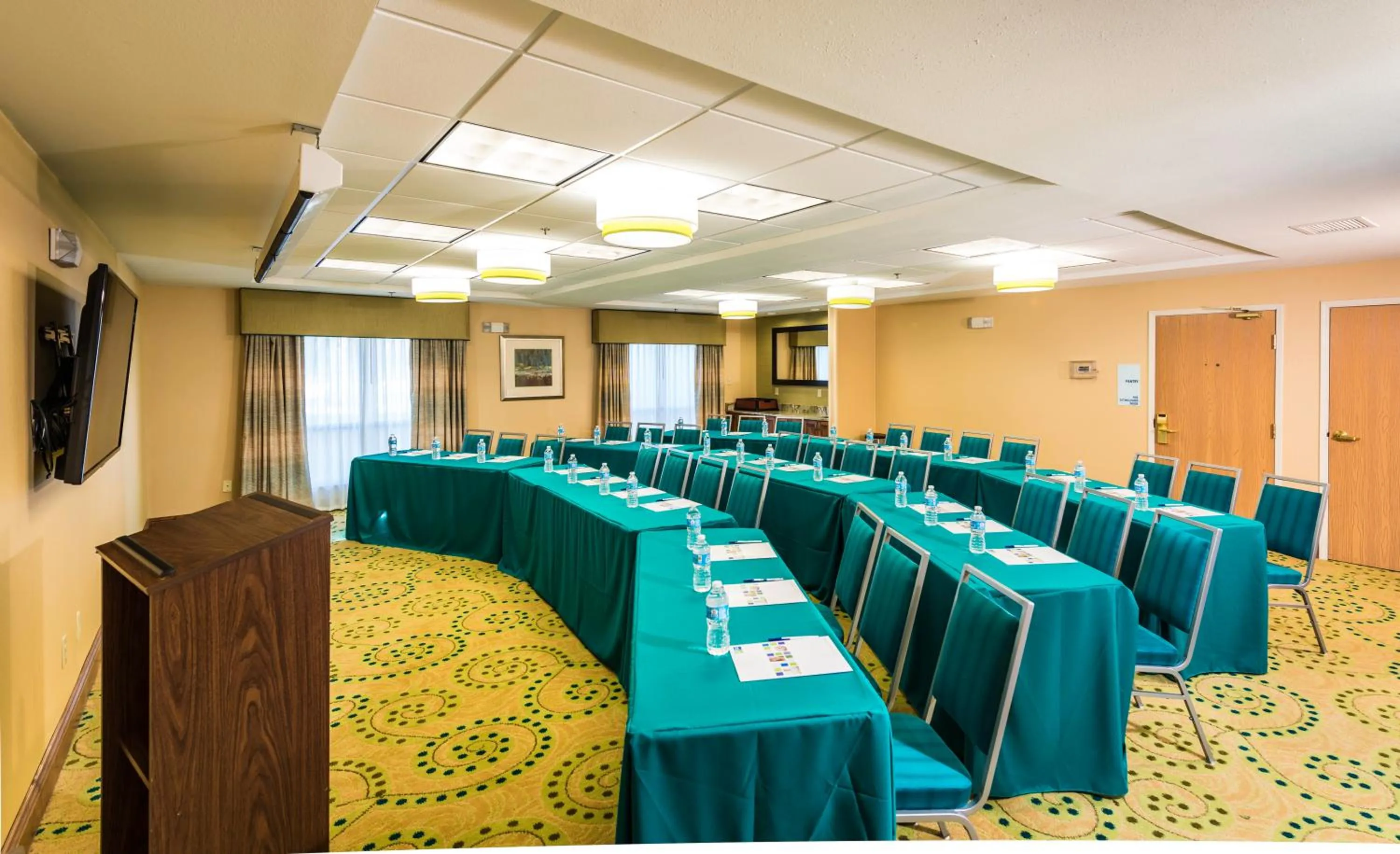 Meeting/conference room in Holiday Inn Express Hotel & Suites Jacksonville-Blount Island by IHG