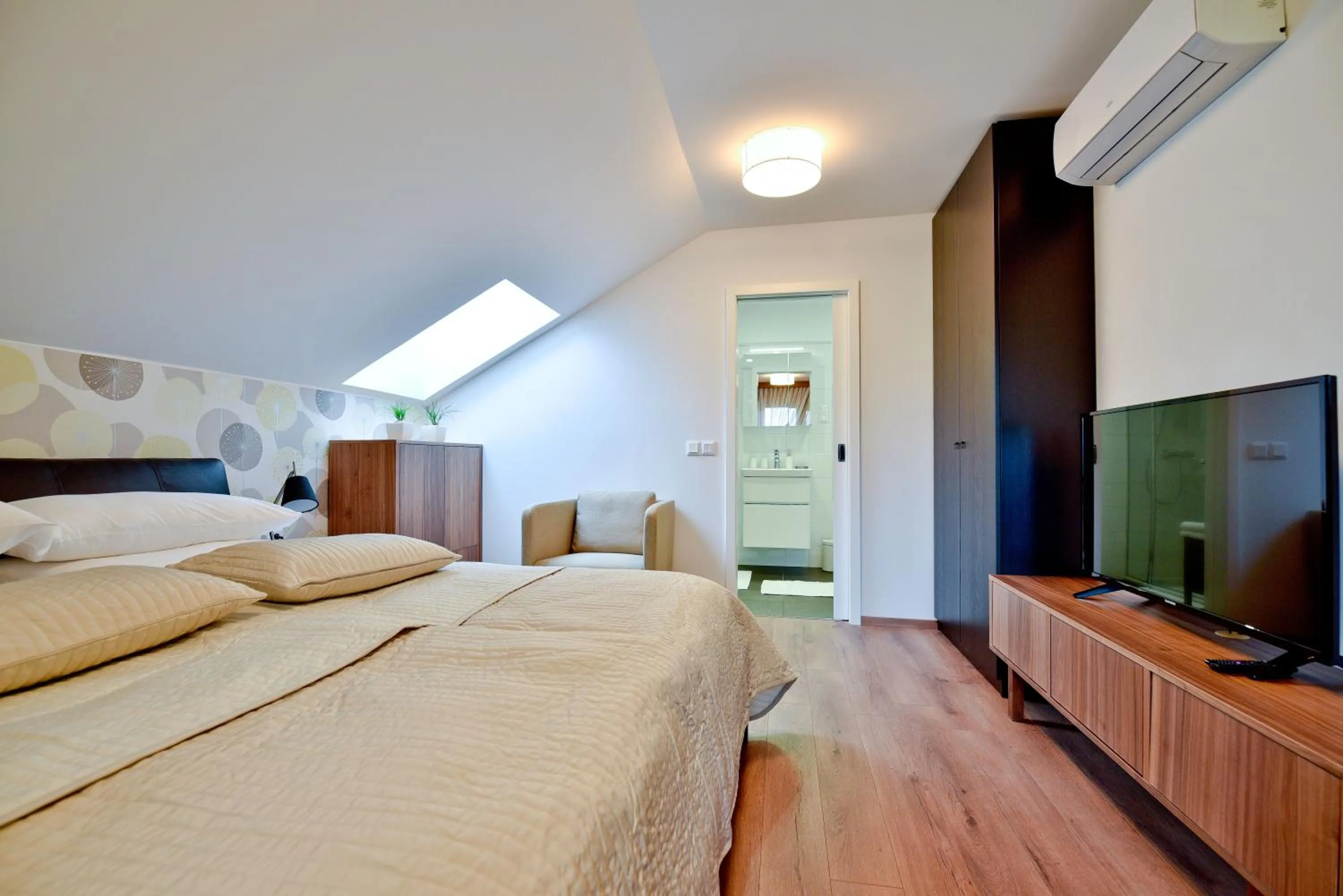 Day, Bed in Vila Laura