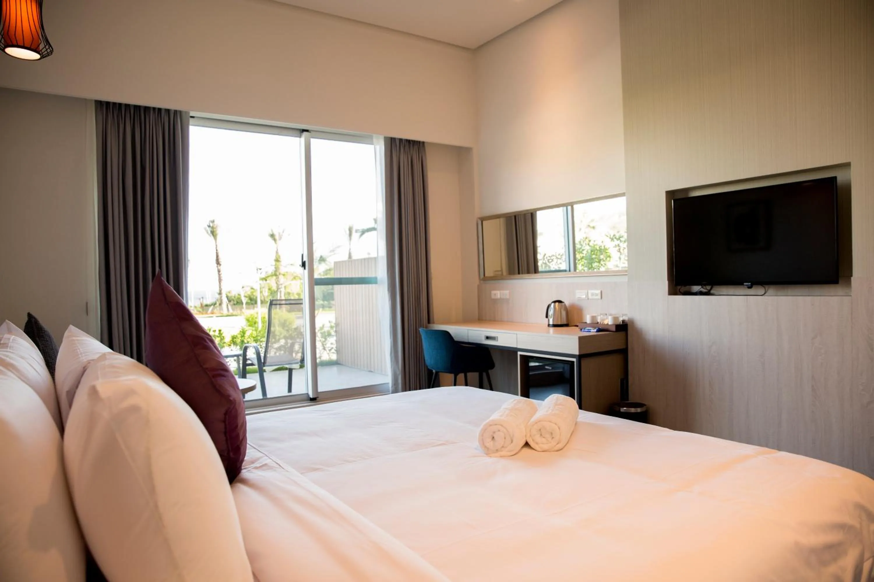 Photo of the whole room, Bed in 墾丁椰林 海灘文旅