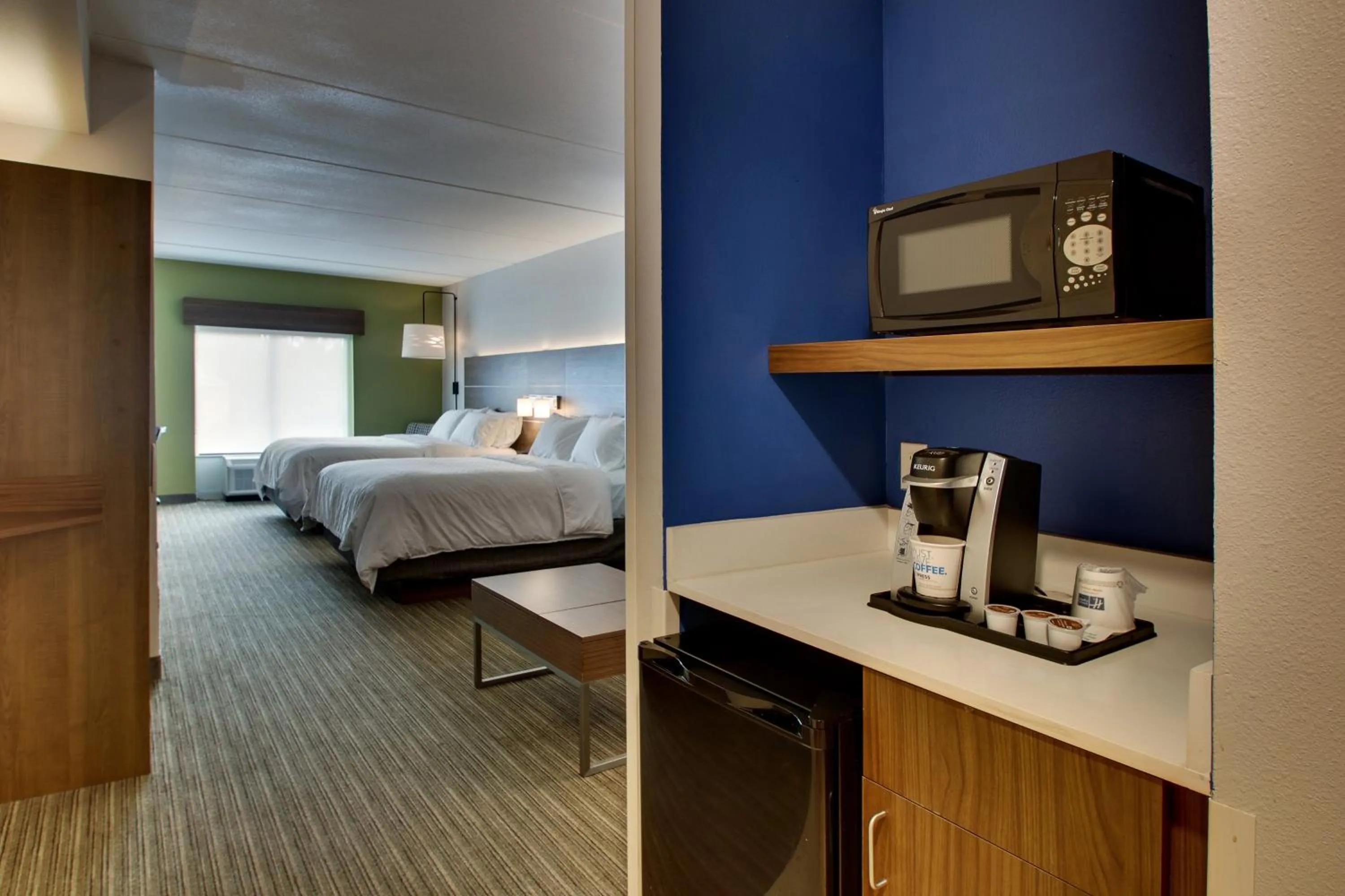 Photo of the whole room, Bed in Holiday Inn Express Hotel & Suites Jacksonville North-Fernandina by IHG
