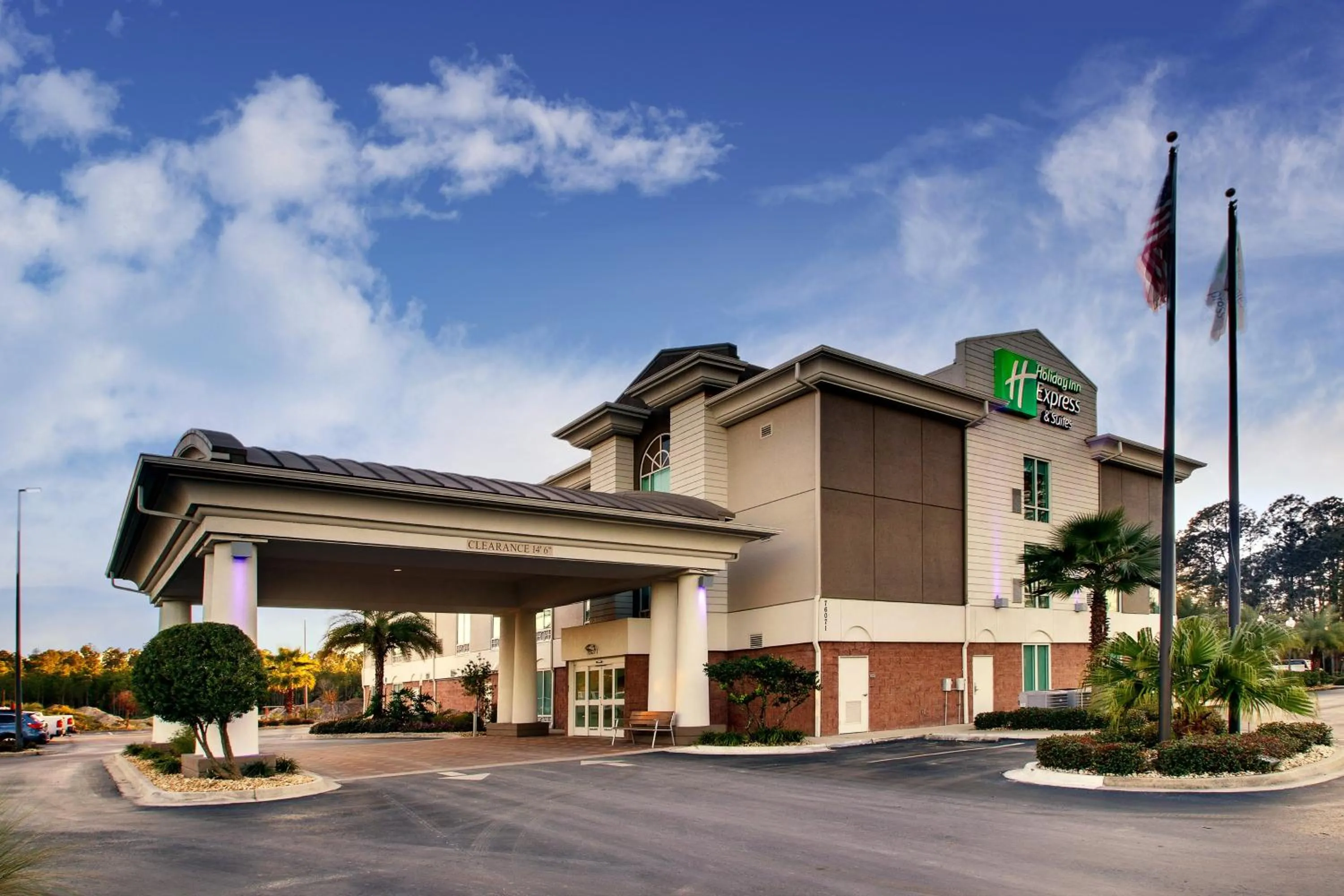 Property building in Holiday Inn Express Hotel & Suites Jacksonville North-Fernandina by IHG